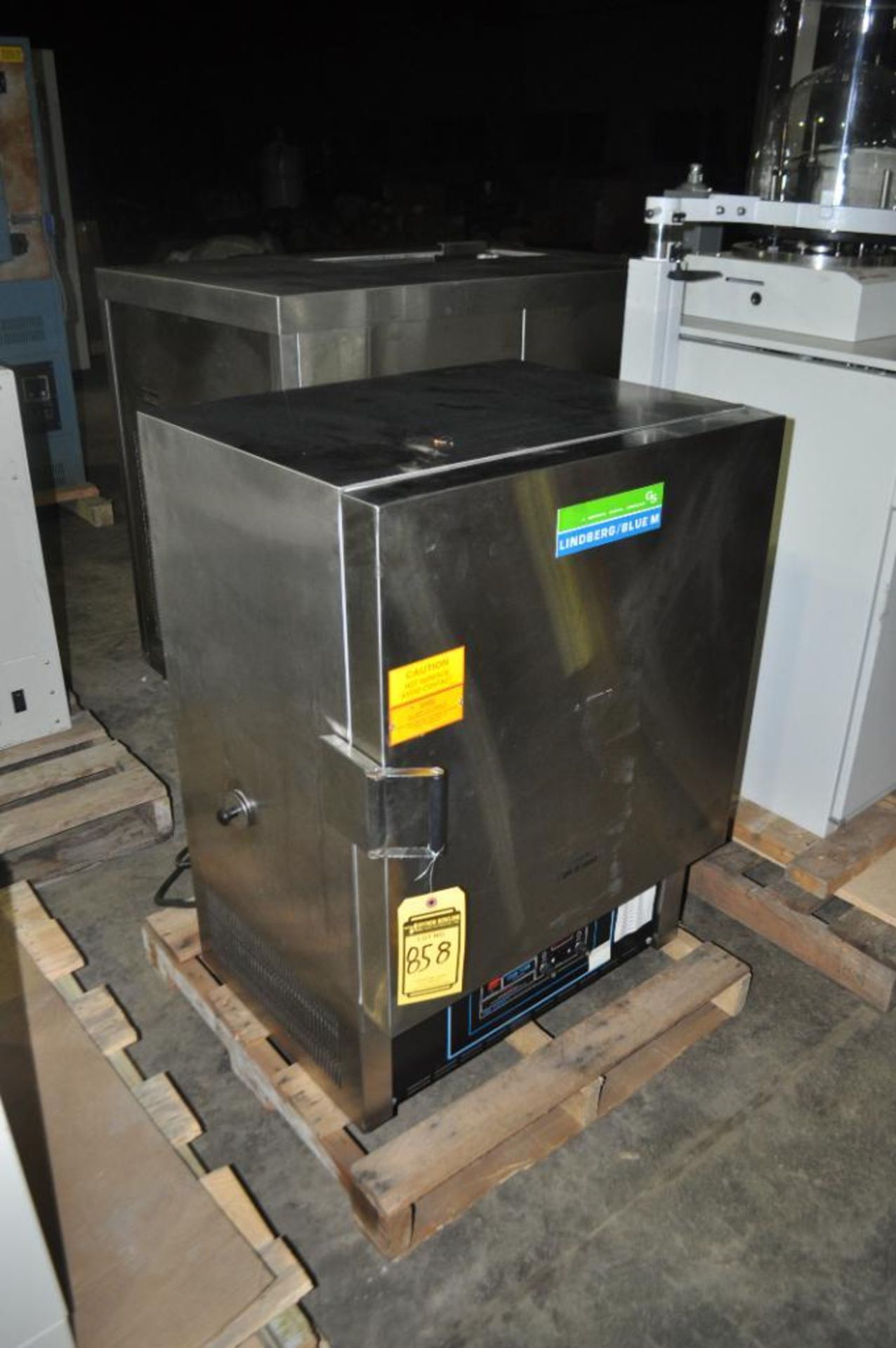 BLUE M STABIL-THERM PROTRONIX 2 ELECTRIC LABORATORY OVEN W/ DIGITAL DISPLAY - Image 3 of 5