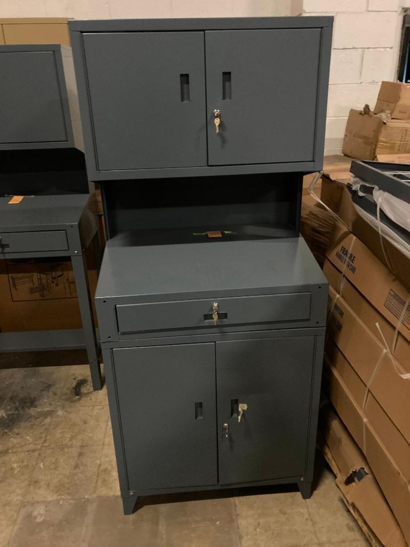 (5X) (NEW) SERVICE WRITER DESKS, 32'' W X 6' D X 21'' D, TOP AND BOTTOM