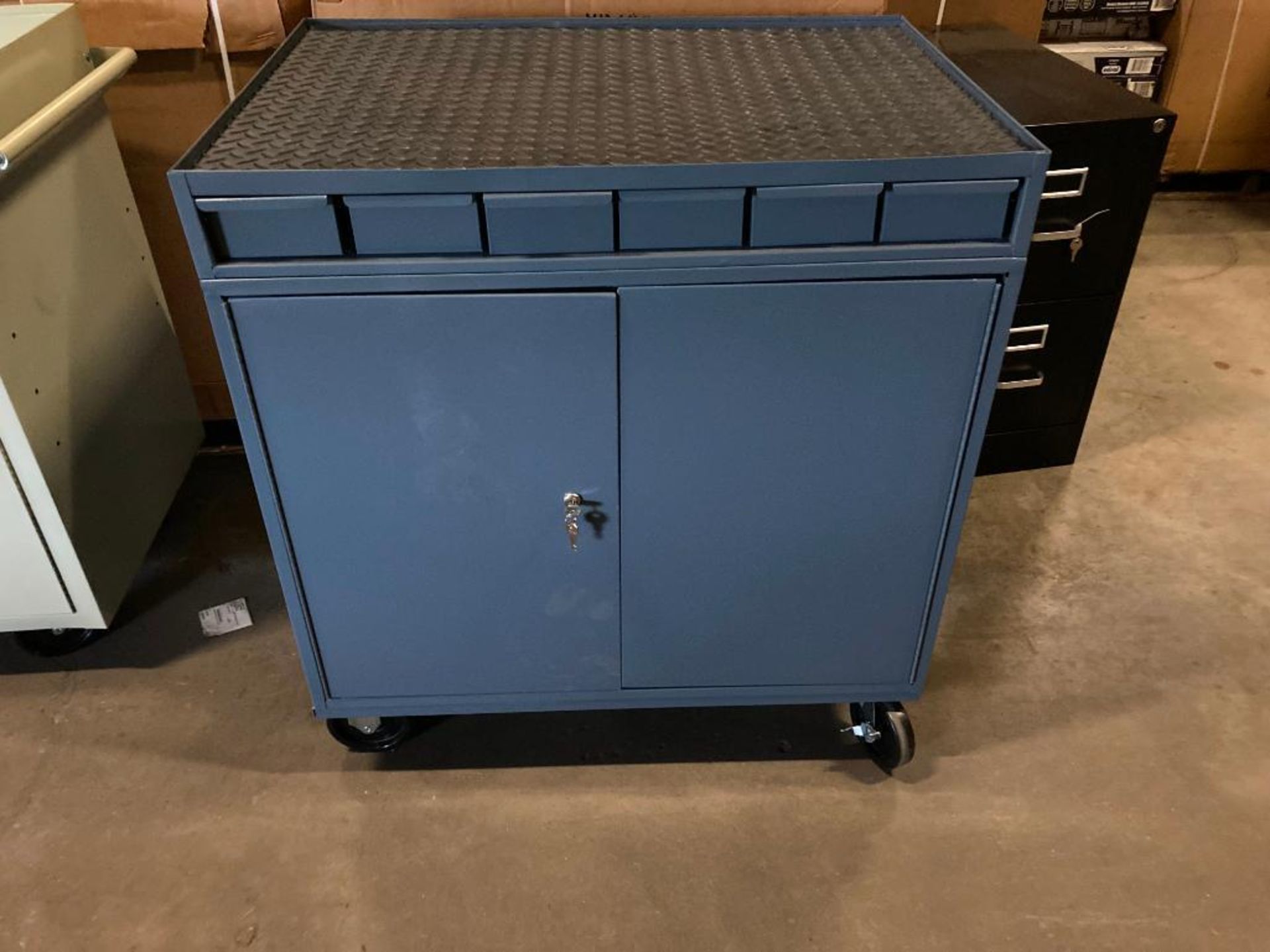 (NEW) EDSAL ROLLING DOUBLE-SIDED PARTS CABINET, 34'' W X 24'' D X 37'' H, MB400 - Image 3 of 4