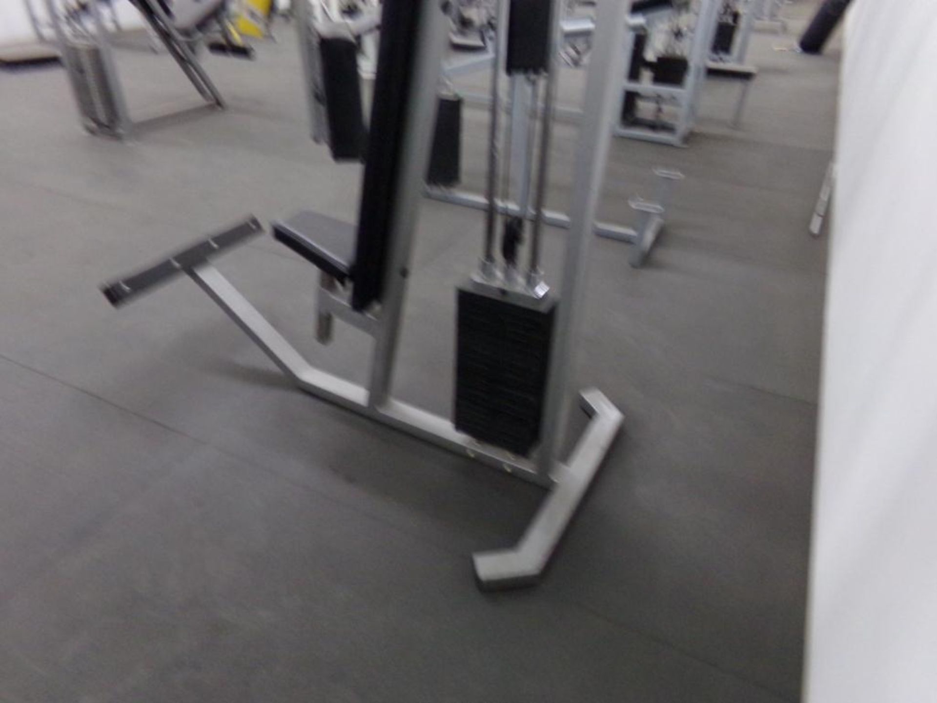 WEIGHT LIFTING MACHINE - Image 2 of 3