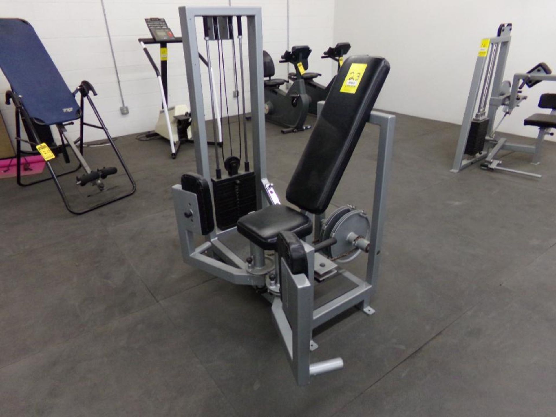 WEIGHT LIFTING MACHINE