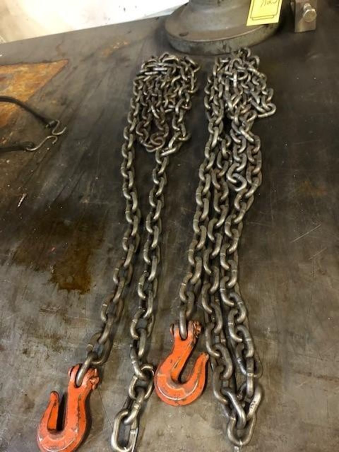 LIFTING CHAINS