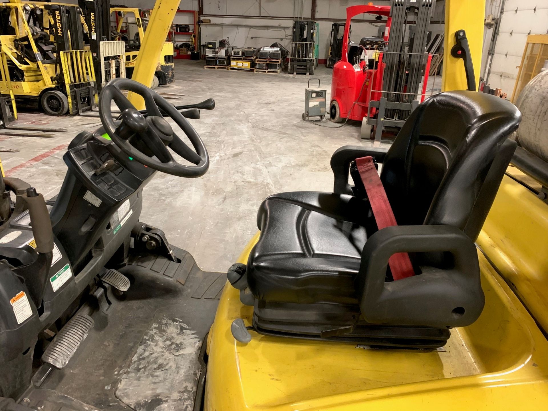 2017 HYSTER 15,500 LB. CAPACITY FORKLIFT, MODEL S155FT, S/N G024V03174R, LPG, LEVER SHIFT TRANSMISSI - Image 14 of 14