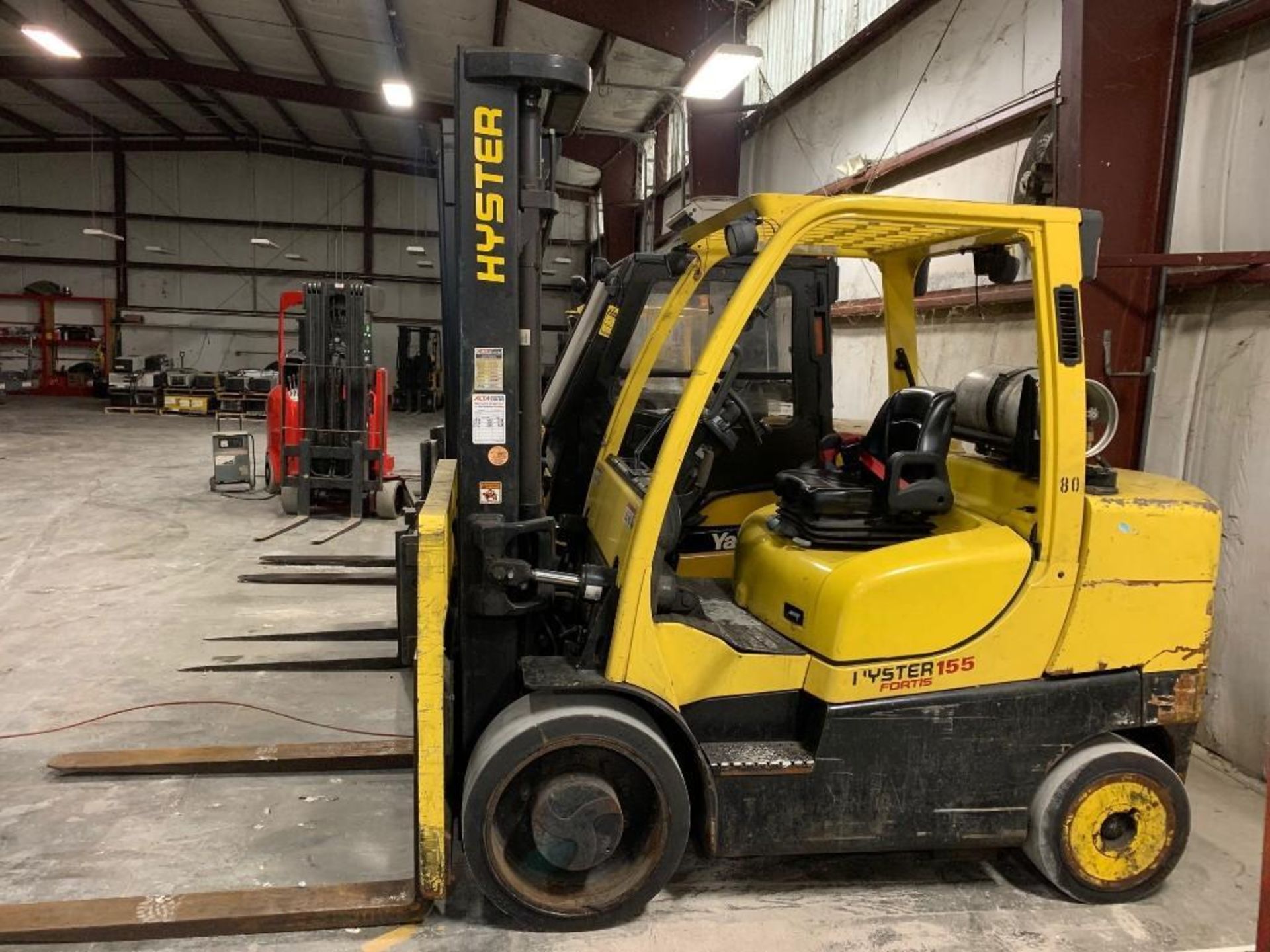 2017 HYSTER 15,500 LB. CAPACITY FORKLIFT, MODEL S155FT, S/N G024V03174R, LPG, LEVER SHIFT TRANSMISSI