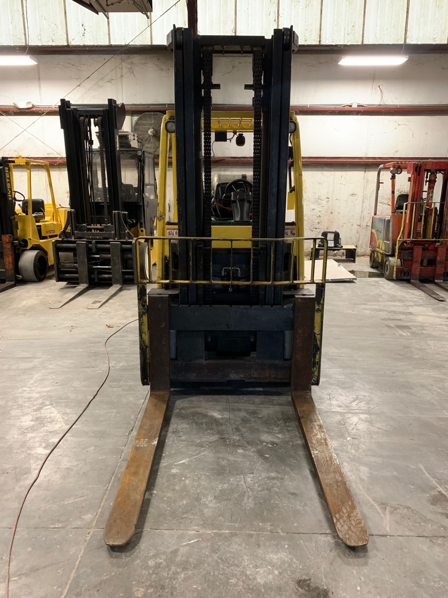 2017 HYSTER 15,500 LB. CAPACITY FORKLIFT, MODEL S155FT, S/N G024V03174R, LPG, LEVER SHIFT TRANSMISSI - Image 8 of 14