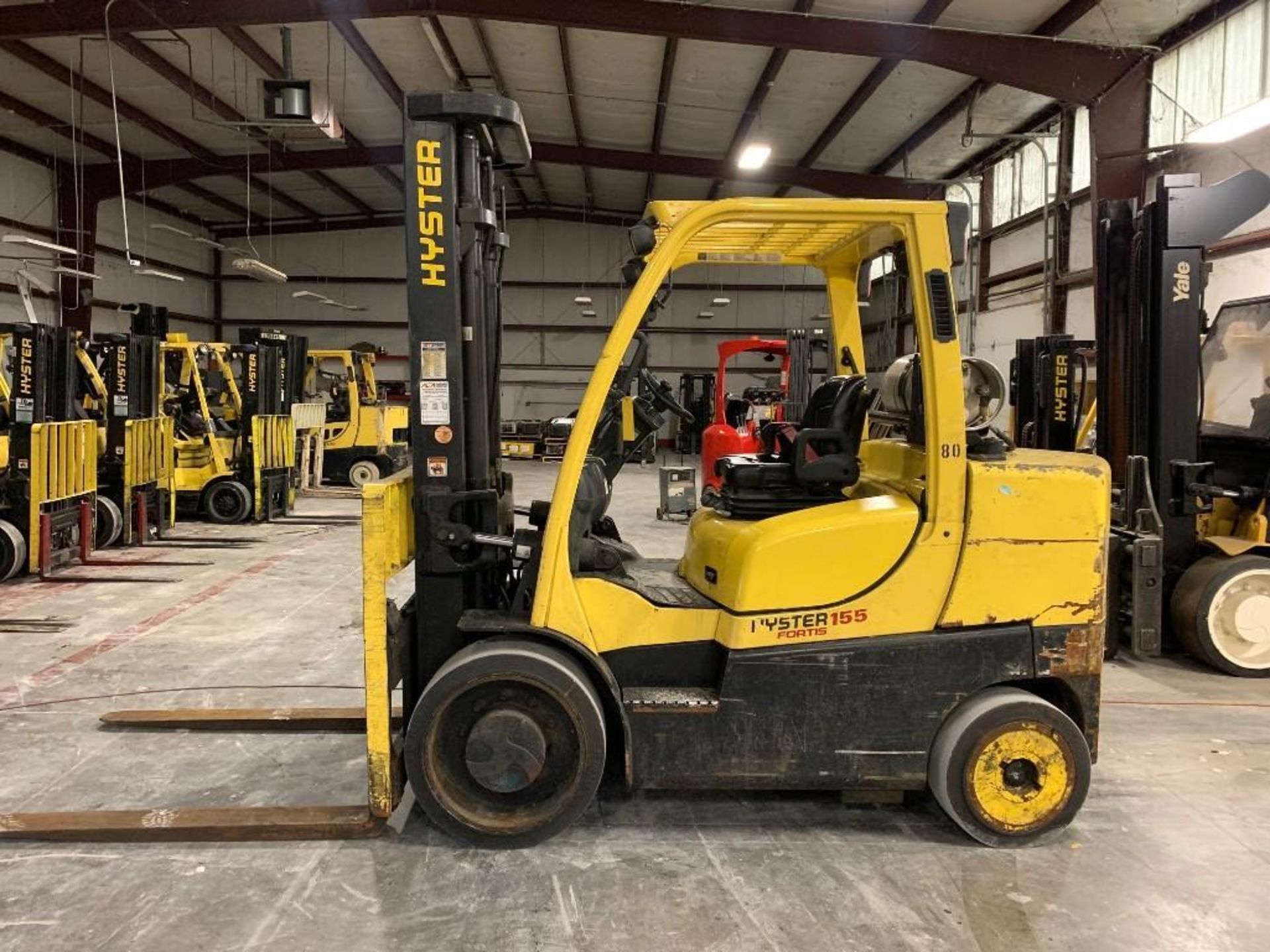 2017 HYSTER 15,500 LB. CAPACITY FORKLIFT, MODEL S155FT, S/N G024V03174R, LPG, LEVER SHIFT TRANSMISSI - Image 11 of 14