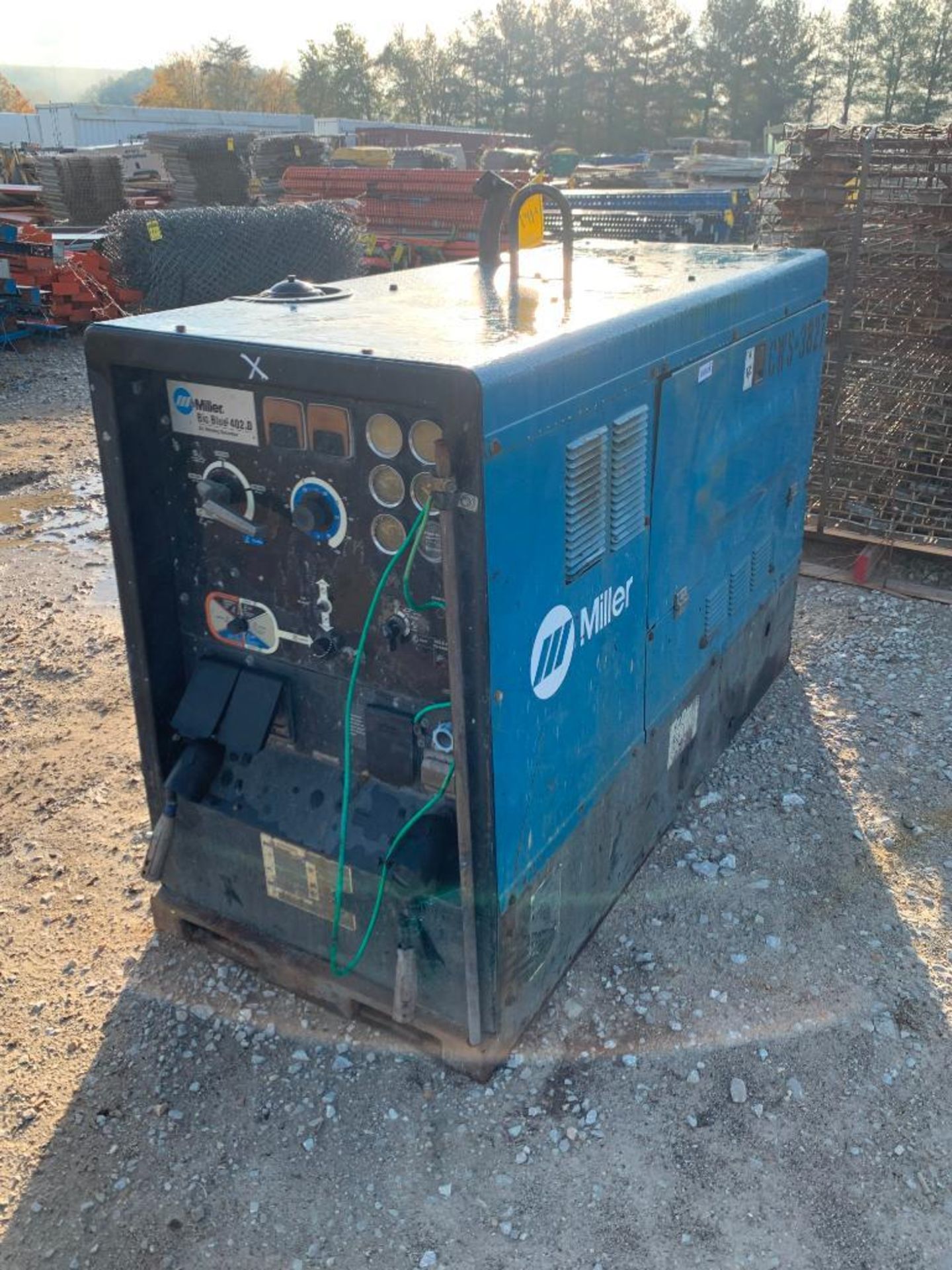 MILLER BIG BLUE 402D DC WELDING GENERATOR, DIESEL, 8,169 HRS. (RUNS) - Image 2 of 3