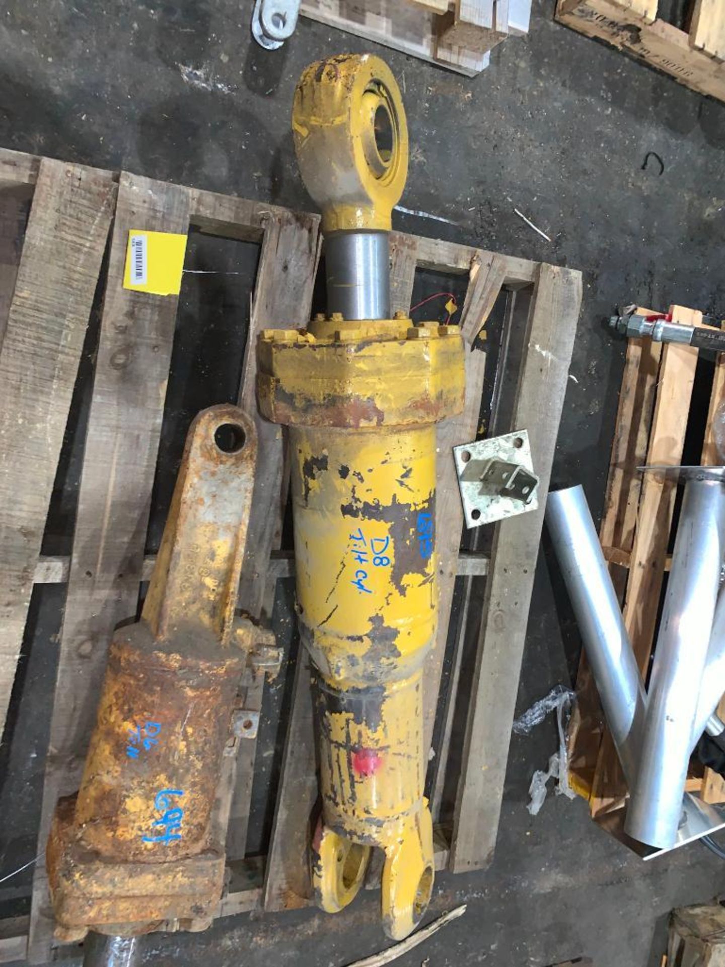 CATERPILLAR D8 TILT CYLINDER, REBUILT