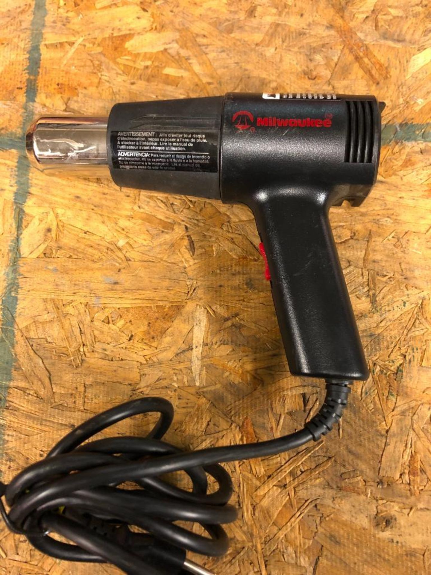 (1) MHT PRODUCT ELECTRIC HEAT GUN, MODEL 750, (1) DRILL MASTER DUAL TEMPERATURE HEAT GUN, ITEM 62340 - Image 2 of 3