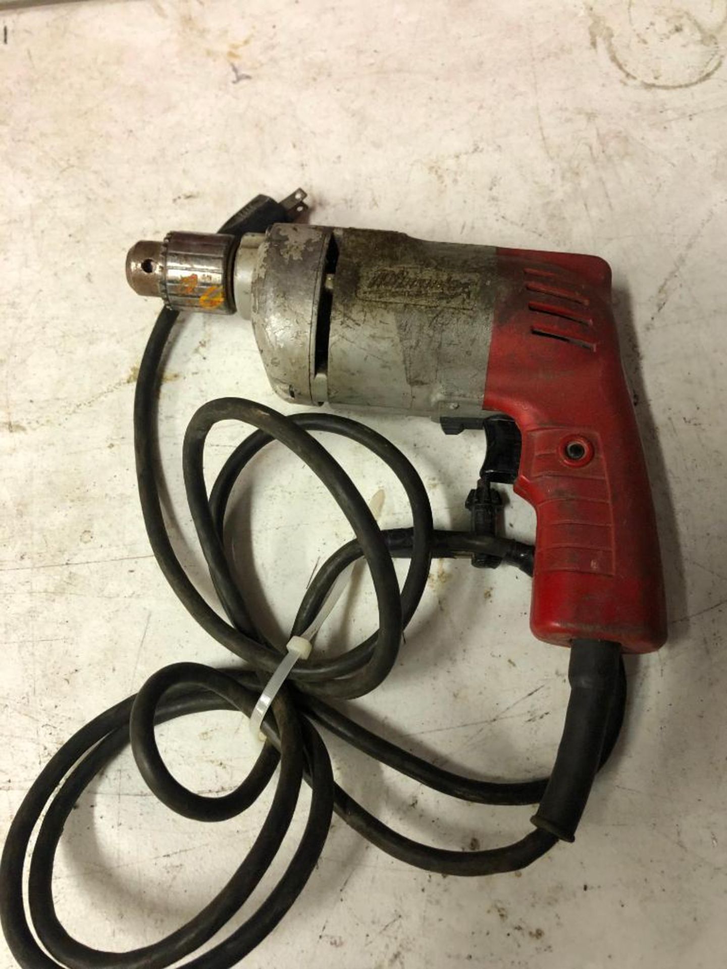 (3) MILWAUKEE ELECTRIC 3/8'' DRILLS - Image 4 of 4