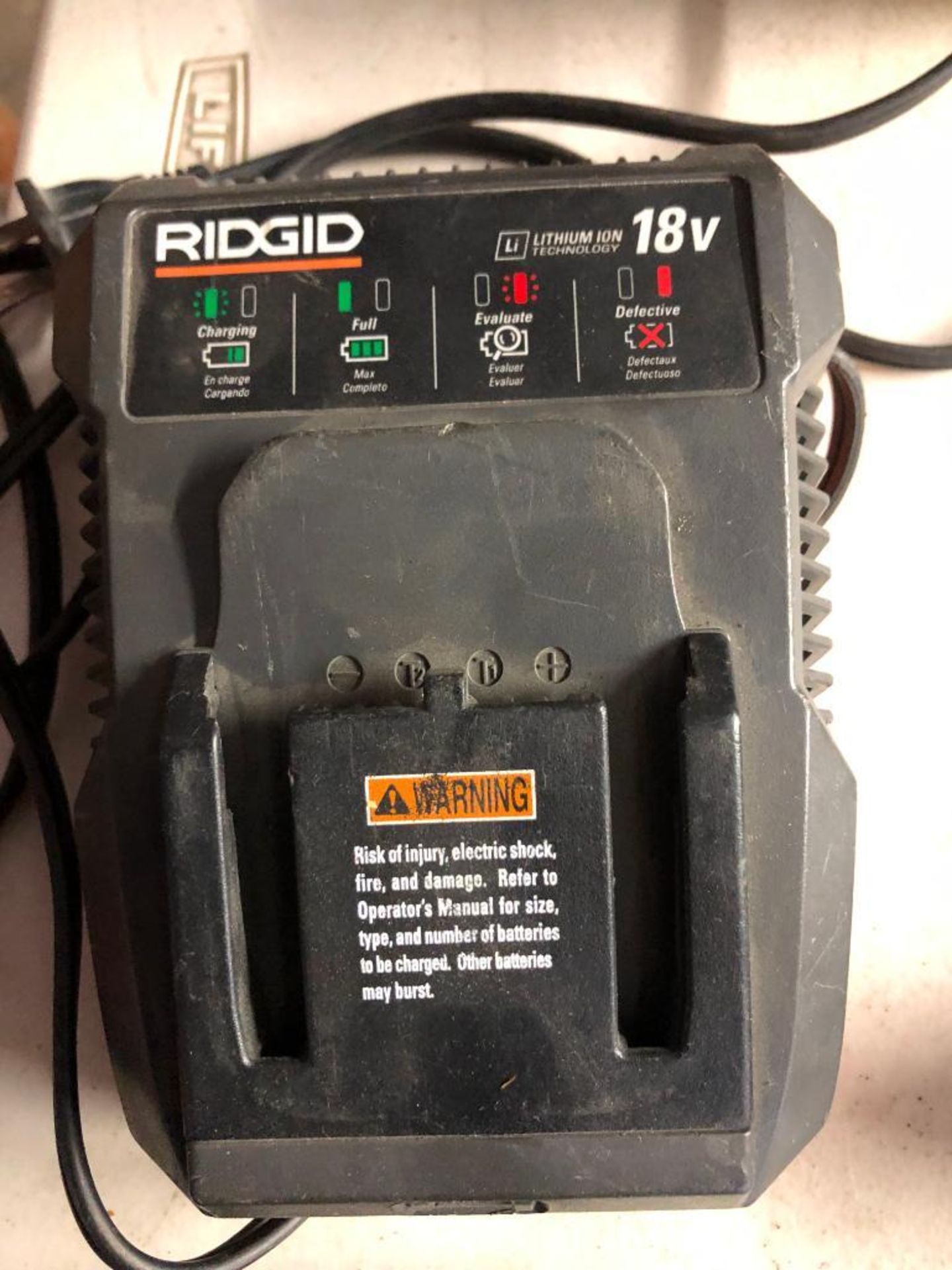 RIDGID 18 VOLT CORDLESS 1/2'' DRILL, MODEL R860052, W/ (2) BATTERIES AND A CHARGER - Image 4 of 4