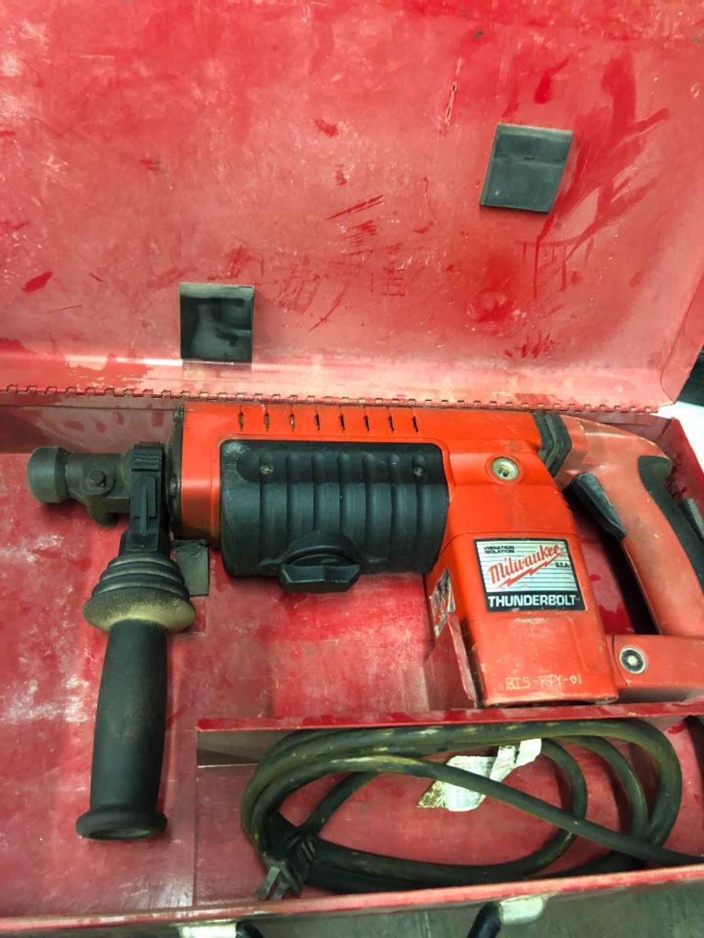 MILWAUKEE THUNDERBOLT ELECTRIC 1/2'' HAMMER DRILL, S/N 845C198090112