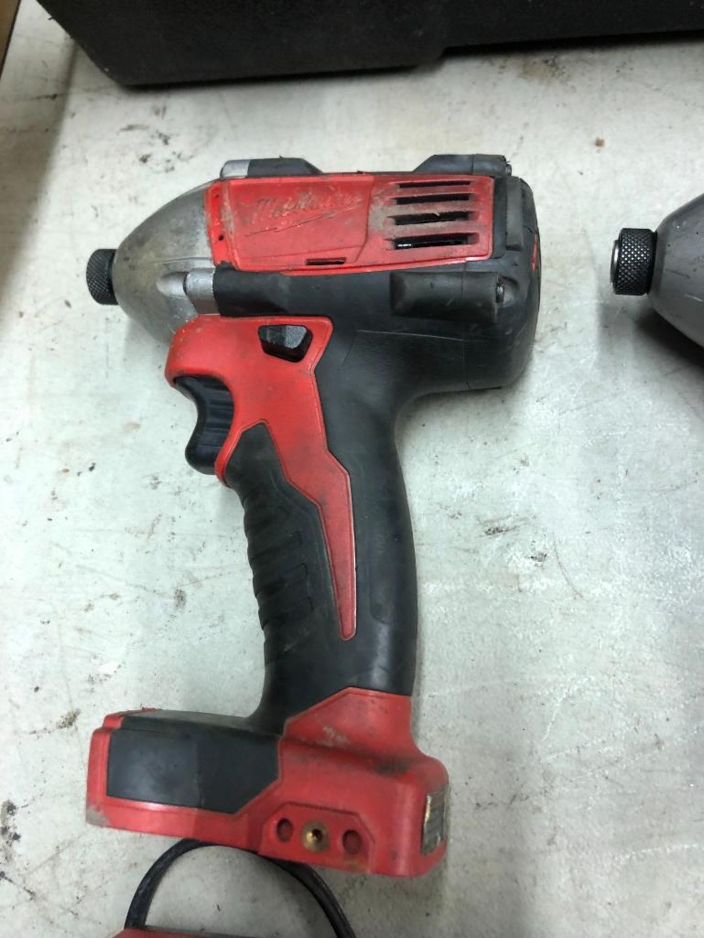 (2) MILWAUKEE CORDLESS IMPACT DRIVERS, W/ (1) BATTERY AND  CHARGER - Image 2 of 4