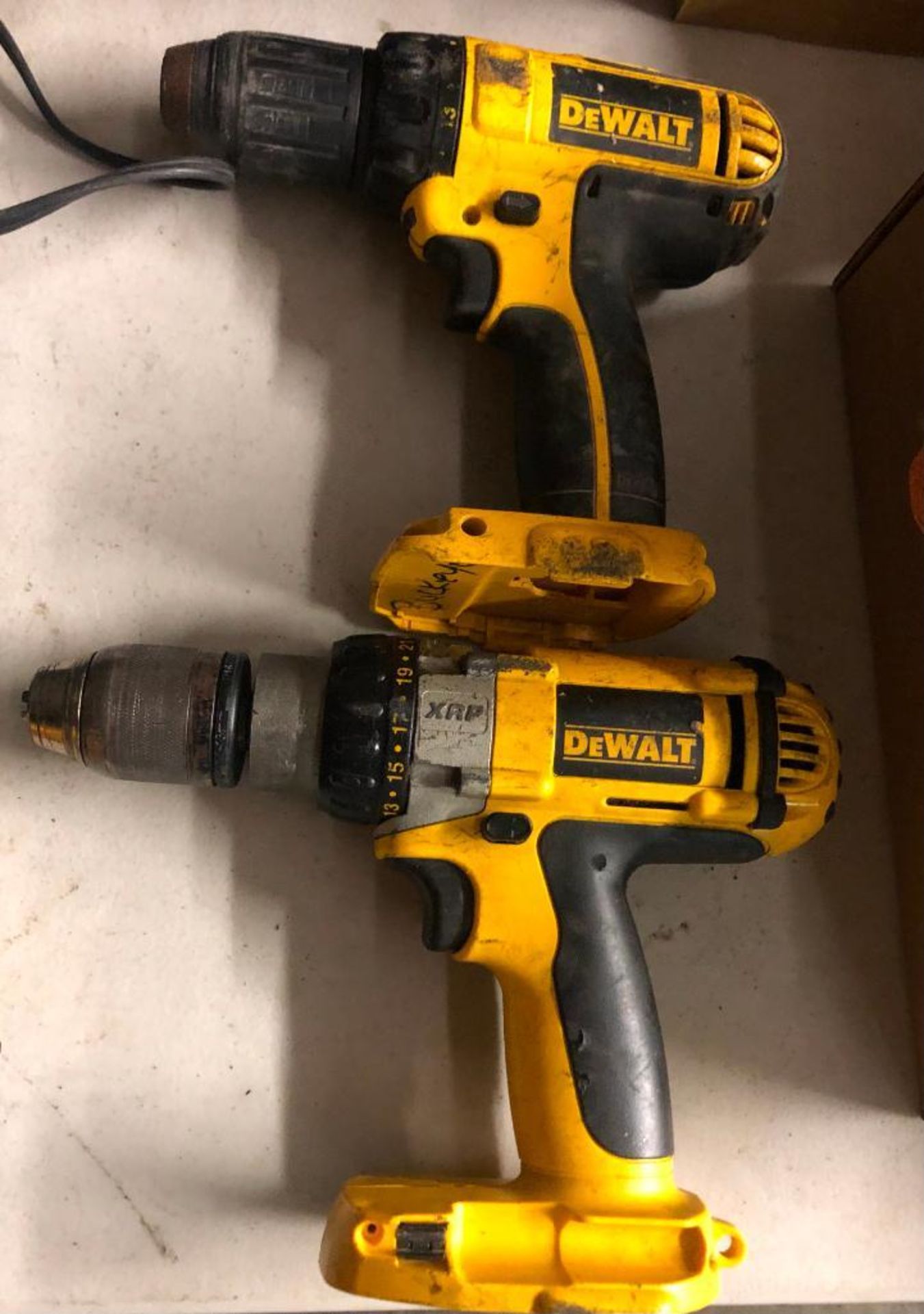 (1) DEWALT 18 VOLT CORDLESS 1/2'' DRILL, MODEL DCD760, (1) DEWALT 18 VOLT CORDLESS 1/2'' DRILL, MODE - Image 2 of 3