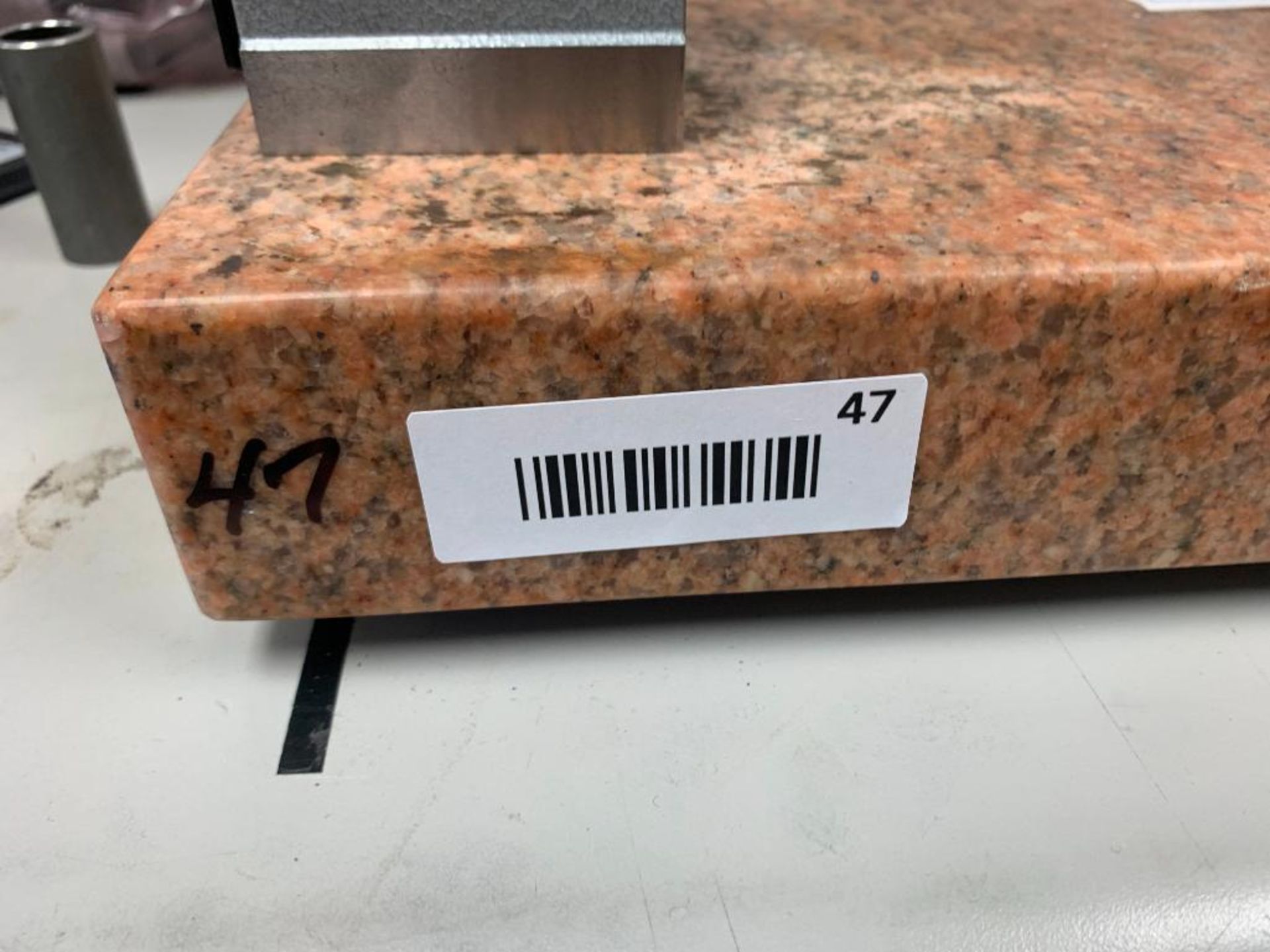 STARRETT 12'' X 8'' X 2'' GRANITE SURFACE PLATE & MITUTOYO MAGNETIC V-BLOCK - Image 3 of 3