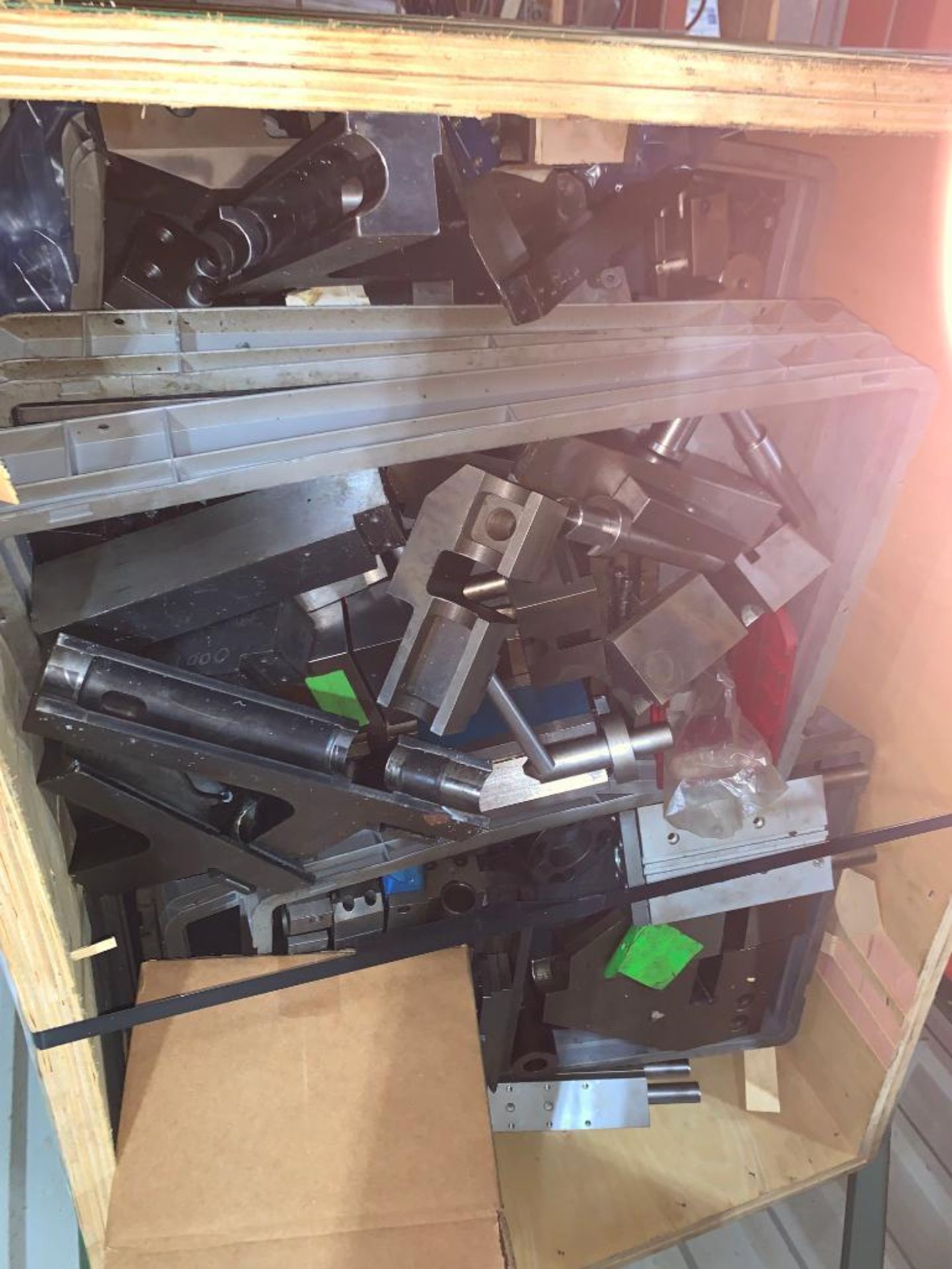 CONTENTS OF (1) SECTION OF PALLET RACK FROM TOP TO BOTTOM, SERVO MOTORS, ELECTRIC MOTORS - Image 3 of 14