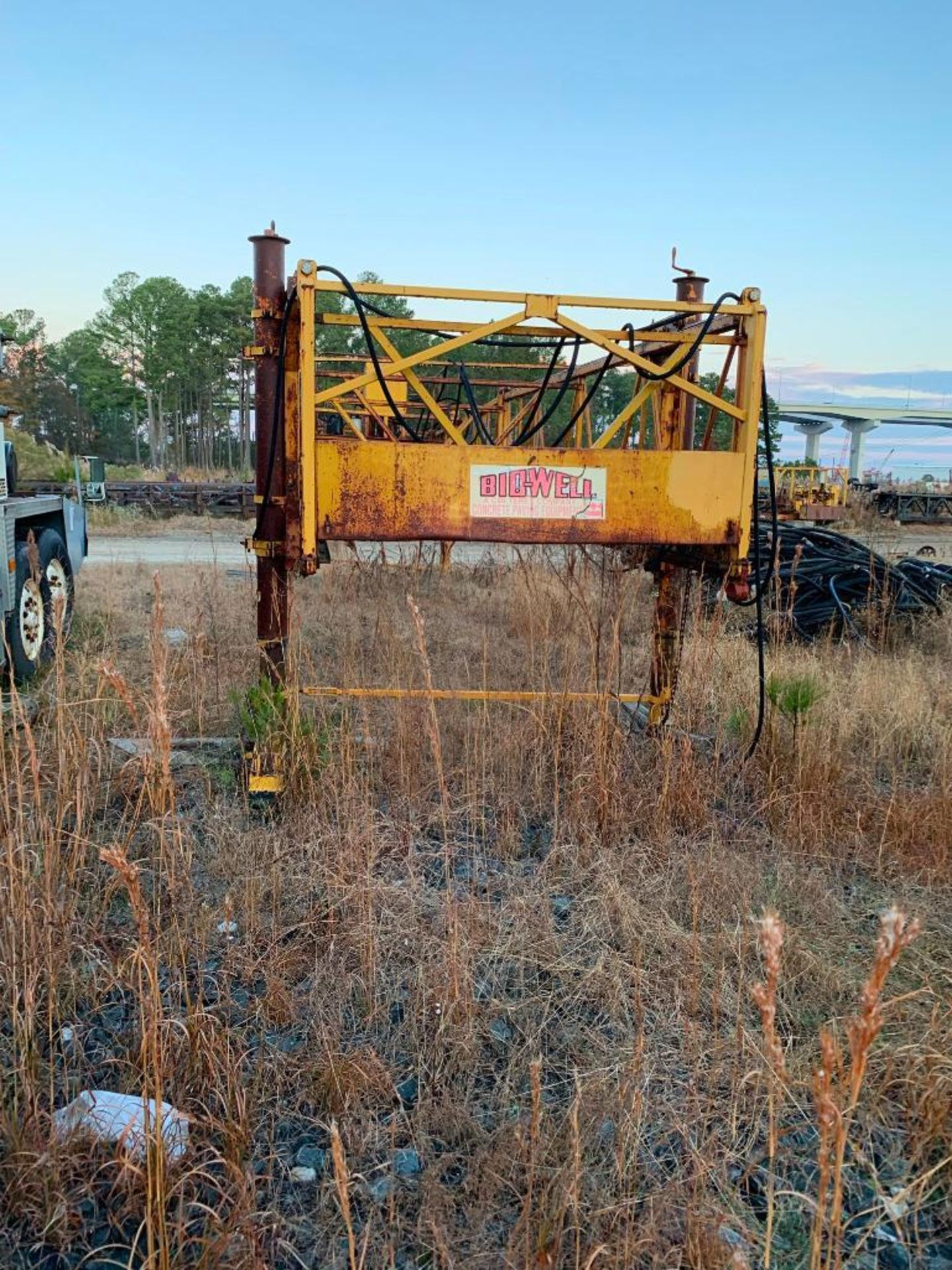 BID-WELL 4800 CONCRETE PAVING SYSTEM. W/ (3) PAVING HEADS - Image 9 of 11