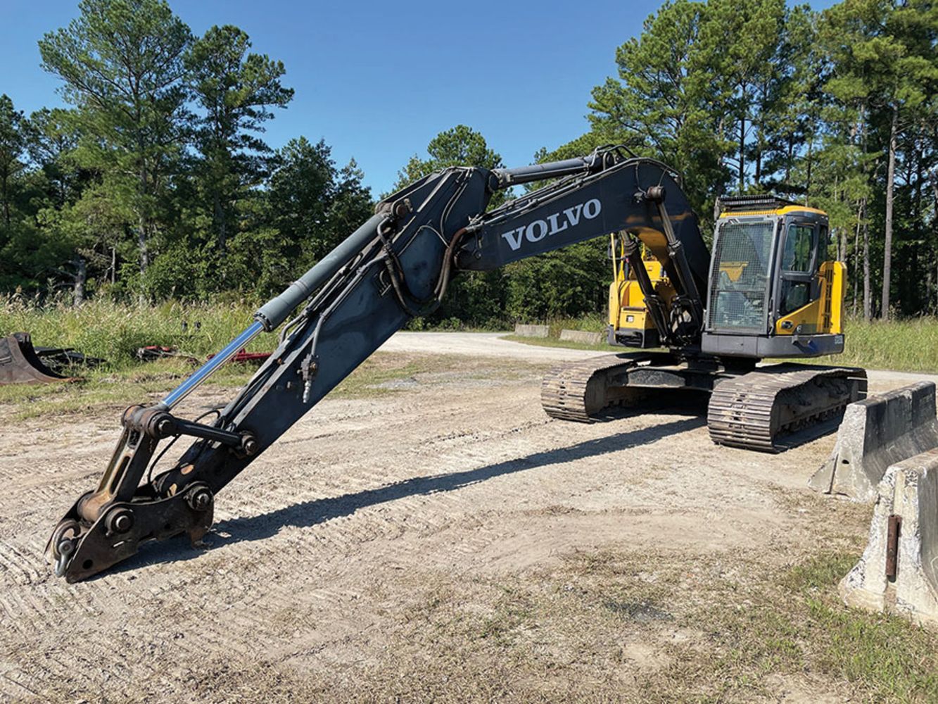 Skanska USA Civil, SE - Major Infrastructure Construction Laydown Yard - Construction Equipment