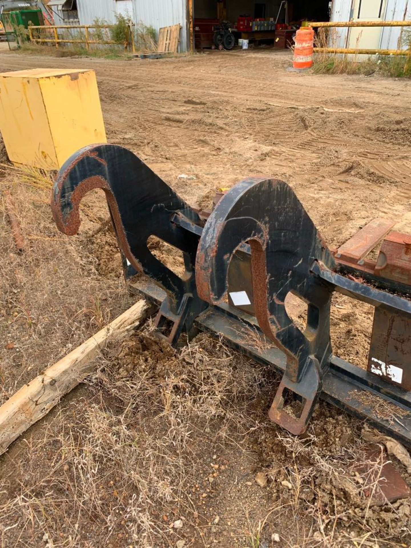 CATERPILLAR WHEEL LOADER FORKS, 5' - Image 2 of 3