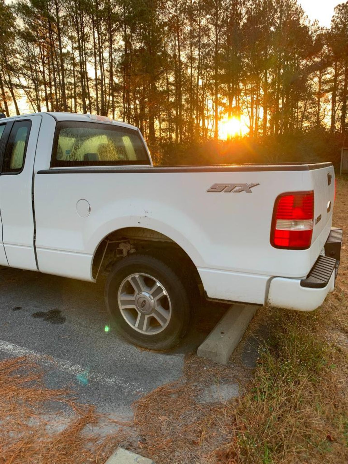 2008 FORD F-150 STX PICK-UP TRUCK, STANDARD CAB, AUTOMATIC TRANSMISSION, 2-WHEEL DRIVE, 70,003 MILES - Image 5 of 9