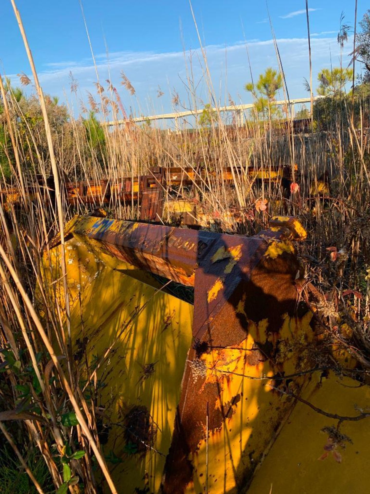 YELLOW PILE DRIVING EQUIPMENT - Image 3 of 3