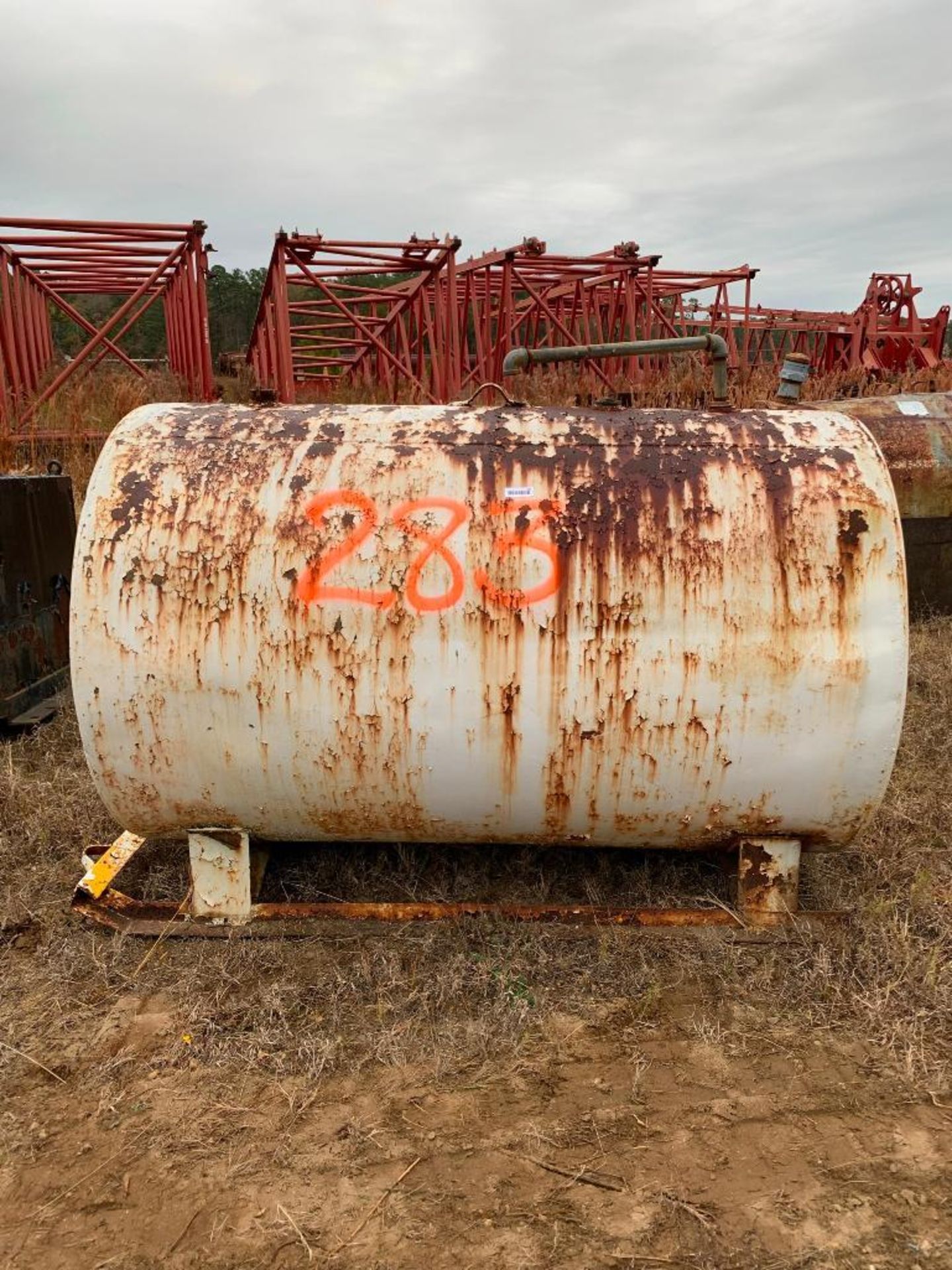 LIQUID STORAGE TANK, 500-GALLON APPROX.