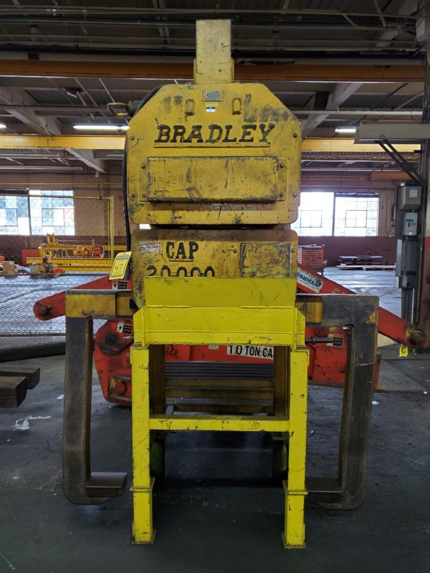 BRADLEY 10-TON HYDRAULIC CLAW TYPE COIL LIFT