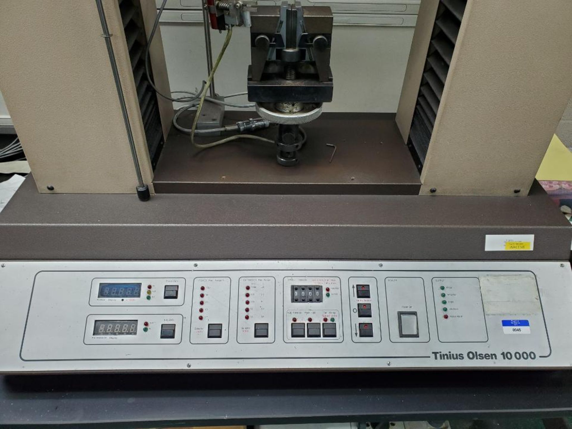 TINIUS OLSEN 10000 TENSILE TESTER, 10,000-LB/F, S/N 30740, SPARE TEST HEAD IN BOX, 16'' WINDOW - Image 5 of 10