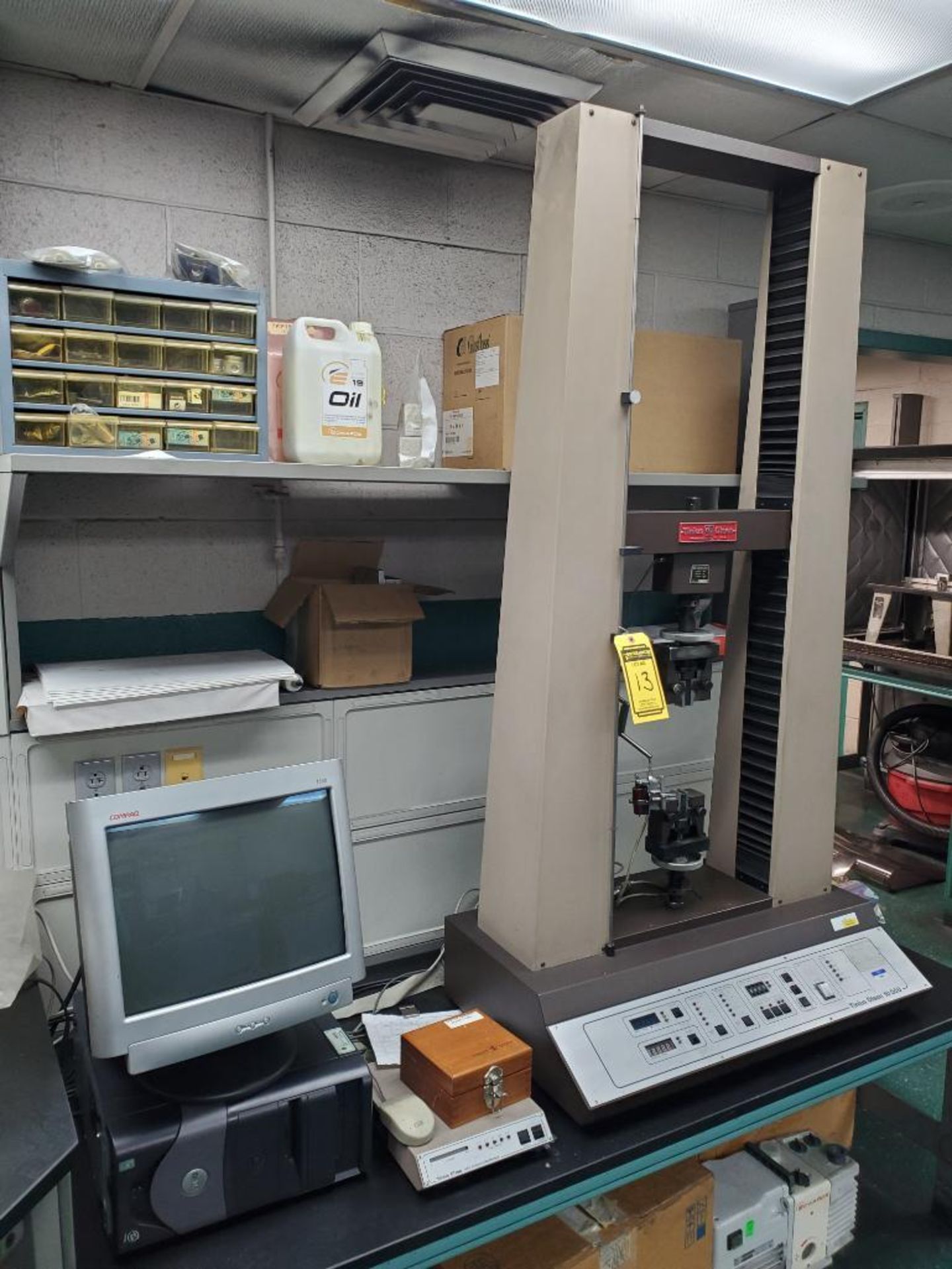 TINIUS OLSEN 10000 TENSILE TESTER, 10,000-LB/F, S/N 30740, SPARE TEST HEAD IN BOX, 16'' WINDOW - Image 3 of 10