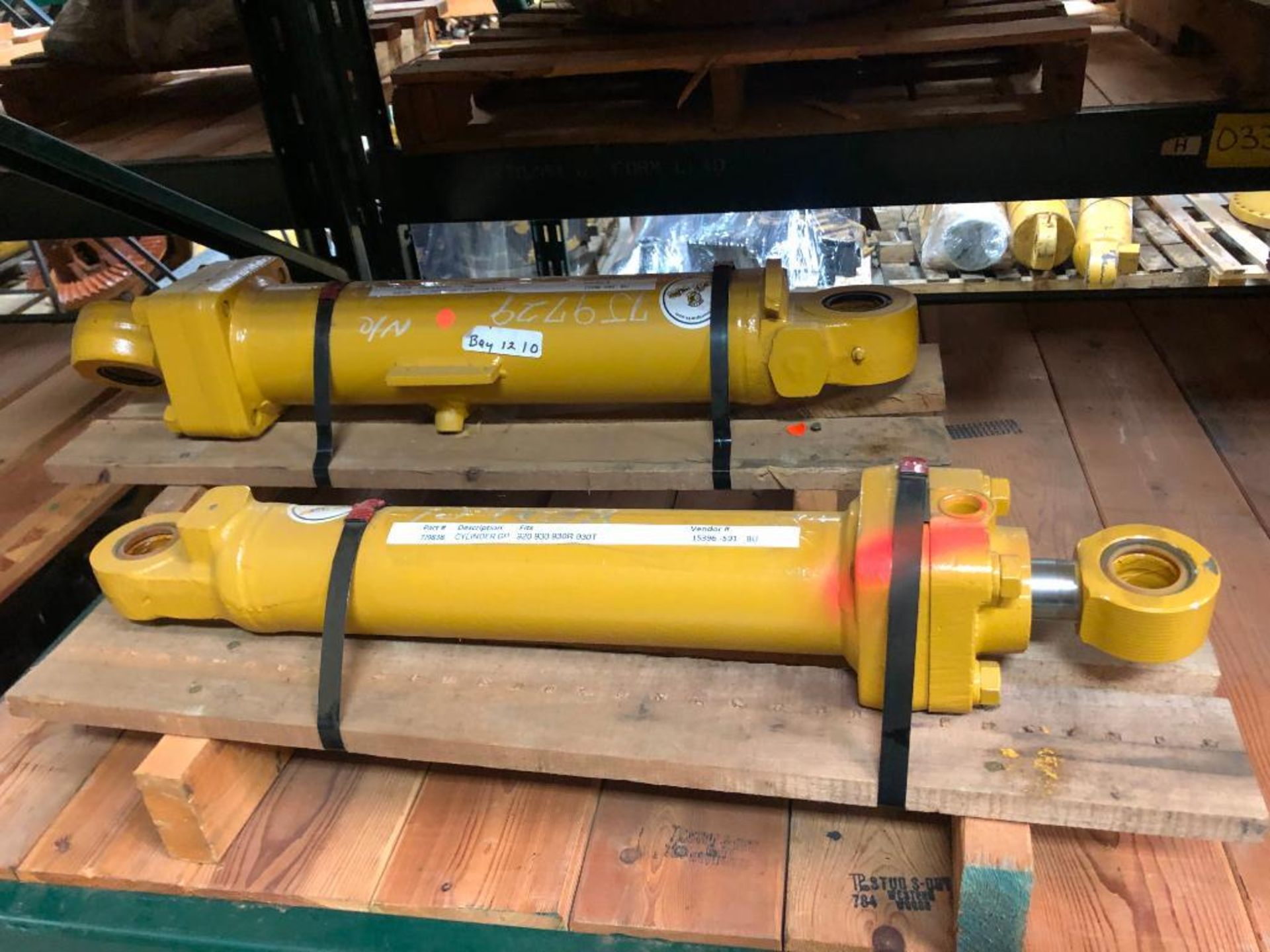 (2) REBUILT HYDRAULIC CYLINDERS GP: (1) FITS 920, 930, 930R, 930T, PART NUMBER 7J9838, (1) FITS 930, - Image 2 of 2