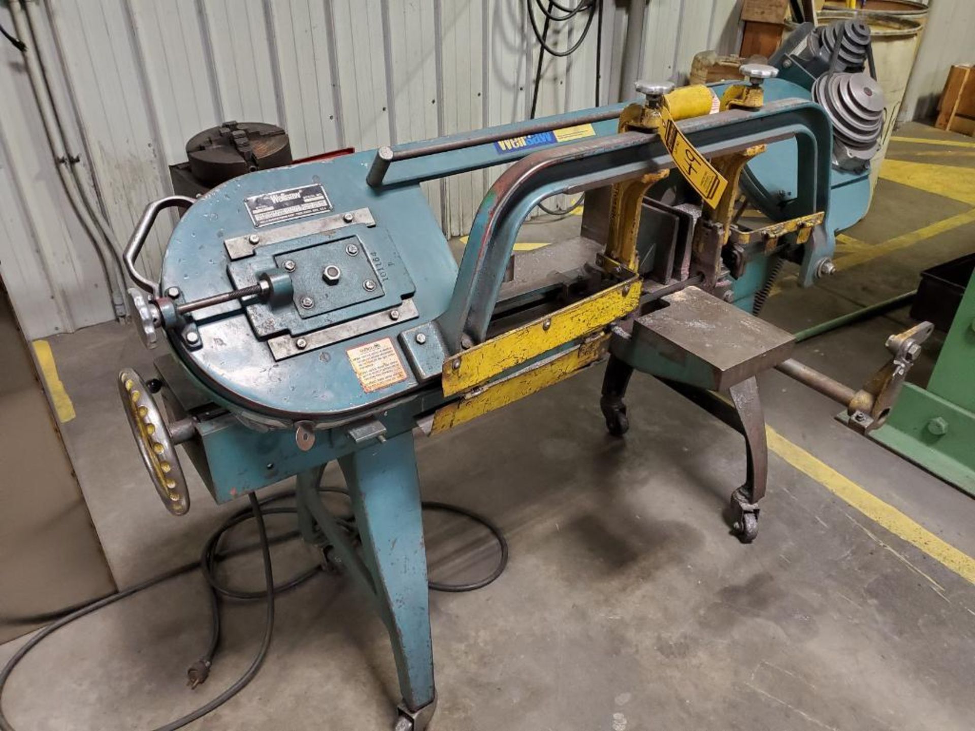 WELLSAW HORIZONTAL BAND SAW, MODEL 8, S/N 33033, MANUAL, MATERIAL CLAMP - Image 3 of 7