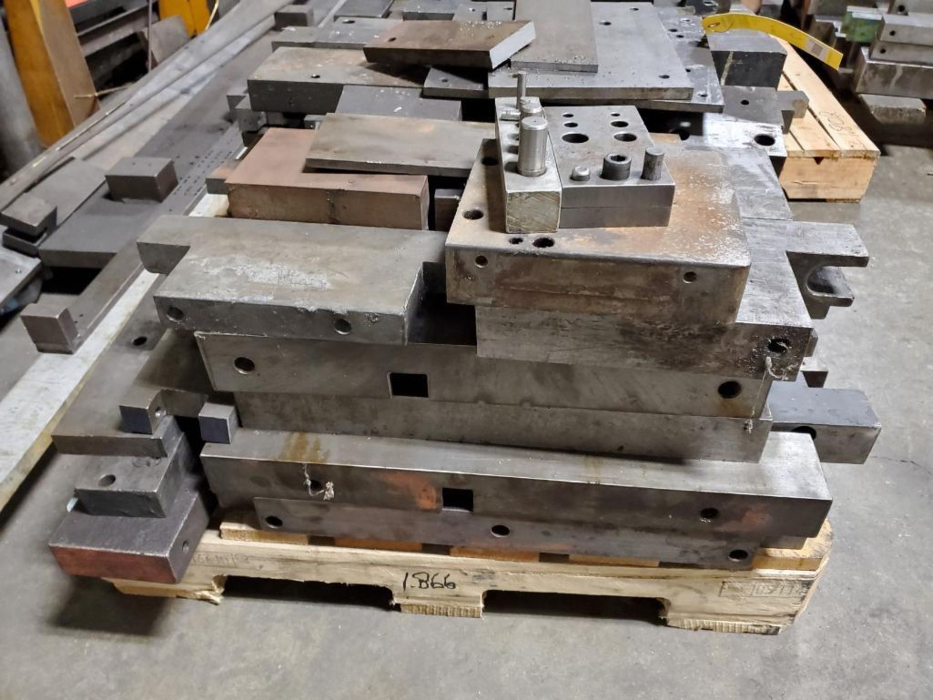 (4) PALLETS OF DIE MOLD JIGS, FIXTURES & BARS - Image 2 of 6