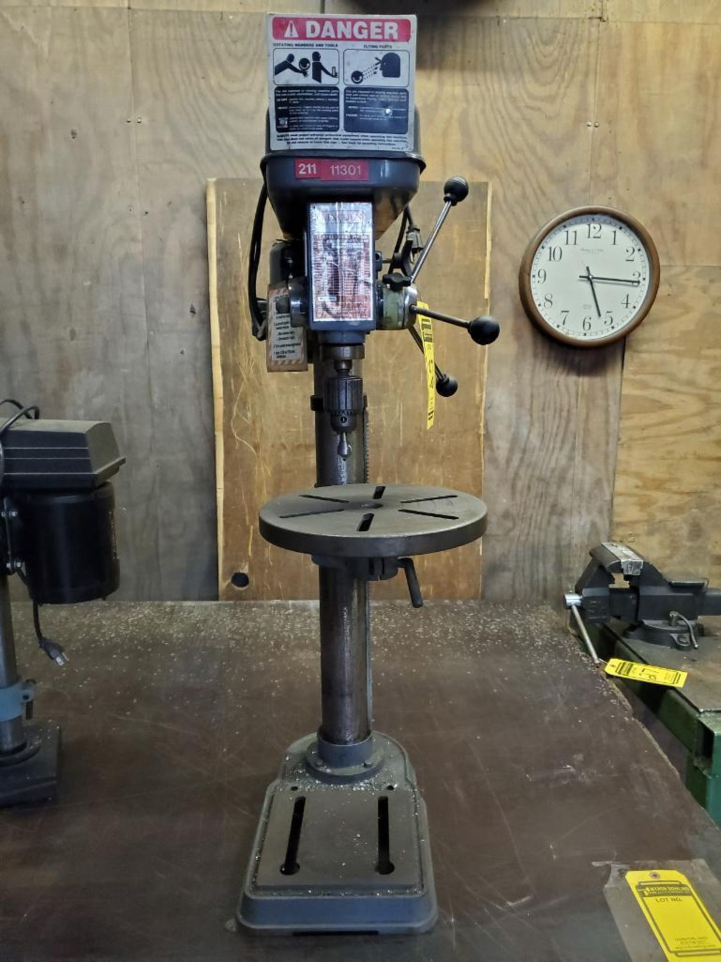LINCOLN 12-SPEED VERTICAL BENCH TOP DRILL PRESS, MODEL DP-1258-3M, 11'' DIA. TABLE - Image 3 of 6