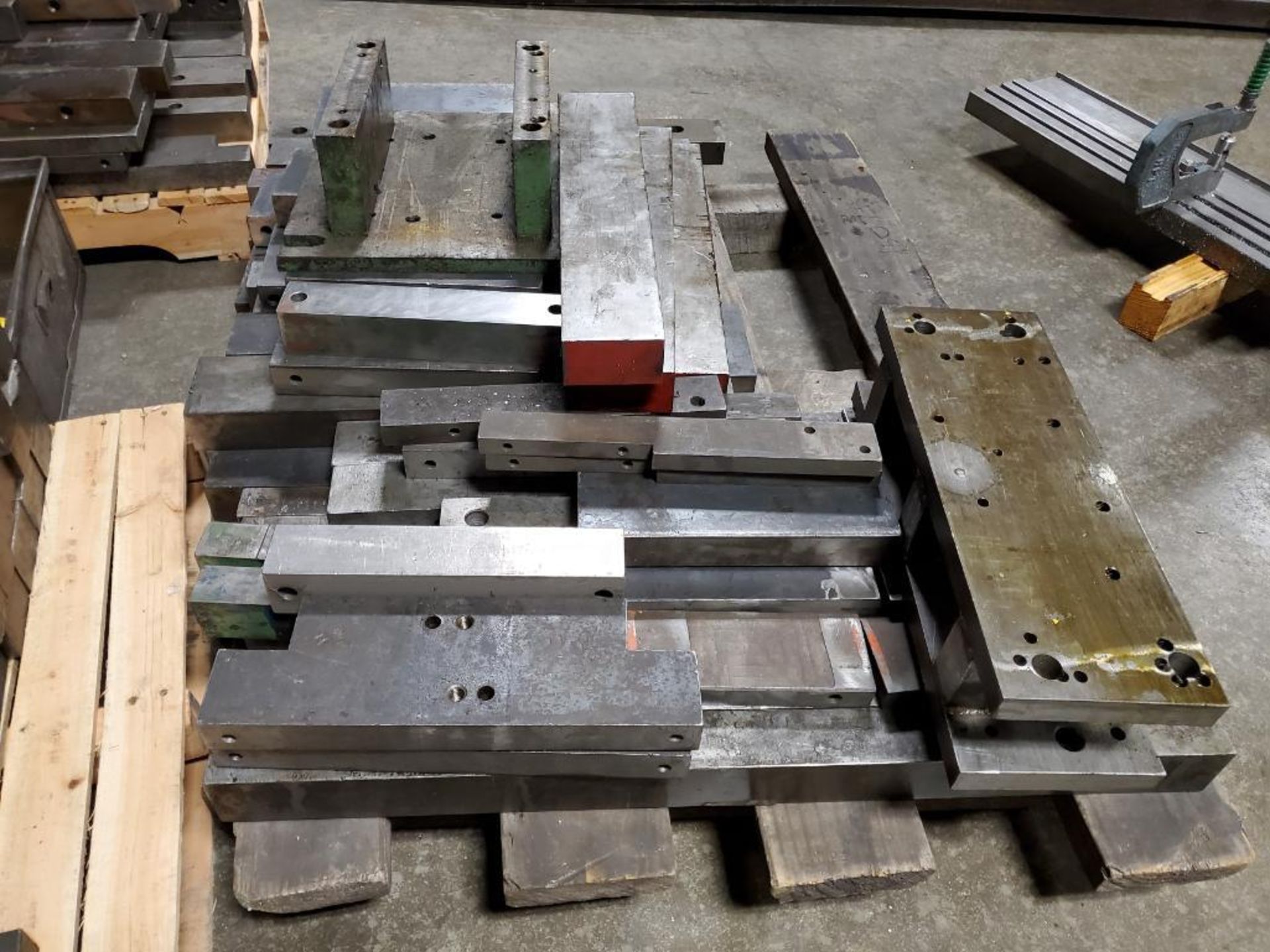(4) PALLETS OF DIE MOLD JIGS, FIXTURES & BARS - Image 4 of 6