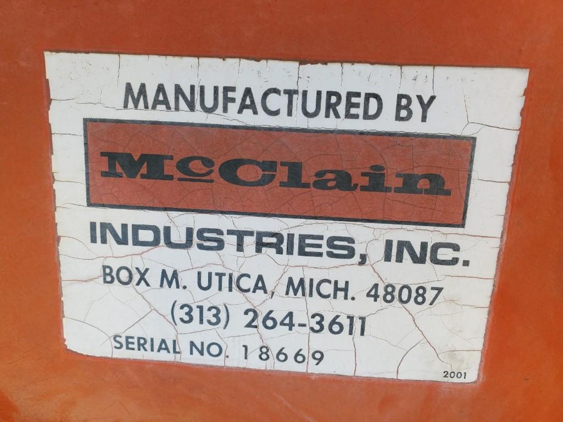 MCLAIN HYDRAUILC TRASH COMPACTOR, S/N 18669 - Image 5 of 9