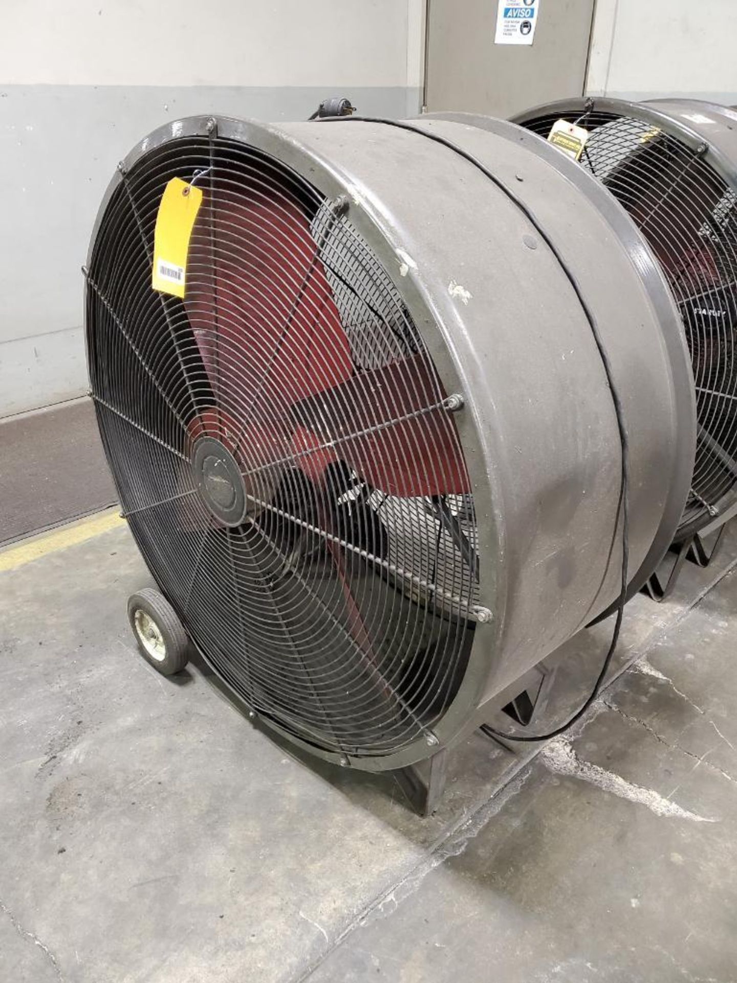 42'' TRIANGLE BARREL FLOOR FAN, MODEL SPL4223, 1/2 HP - Image 2 of 3