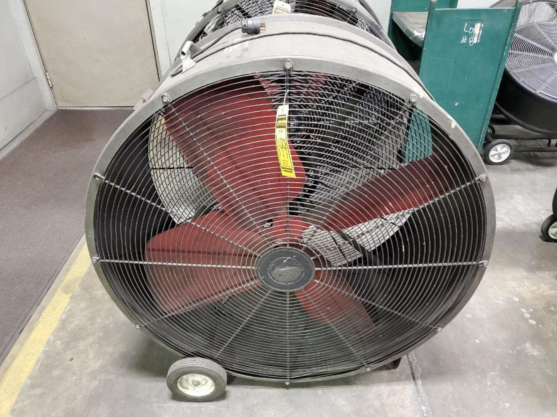 42'' TRIANGLE BARREL FLOOR FAN, MODEL SPL4223, 1/2 HP