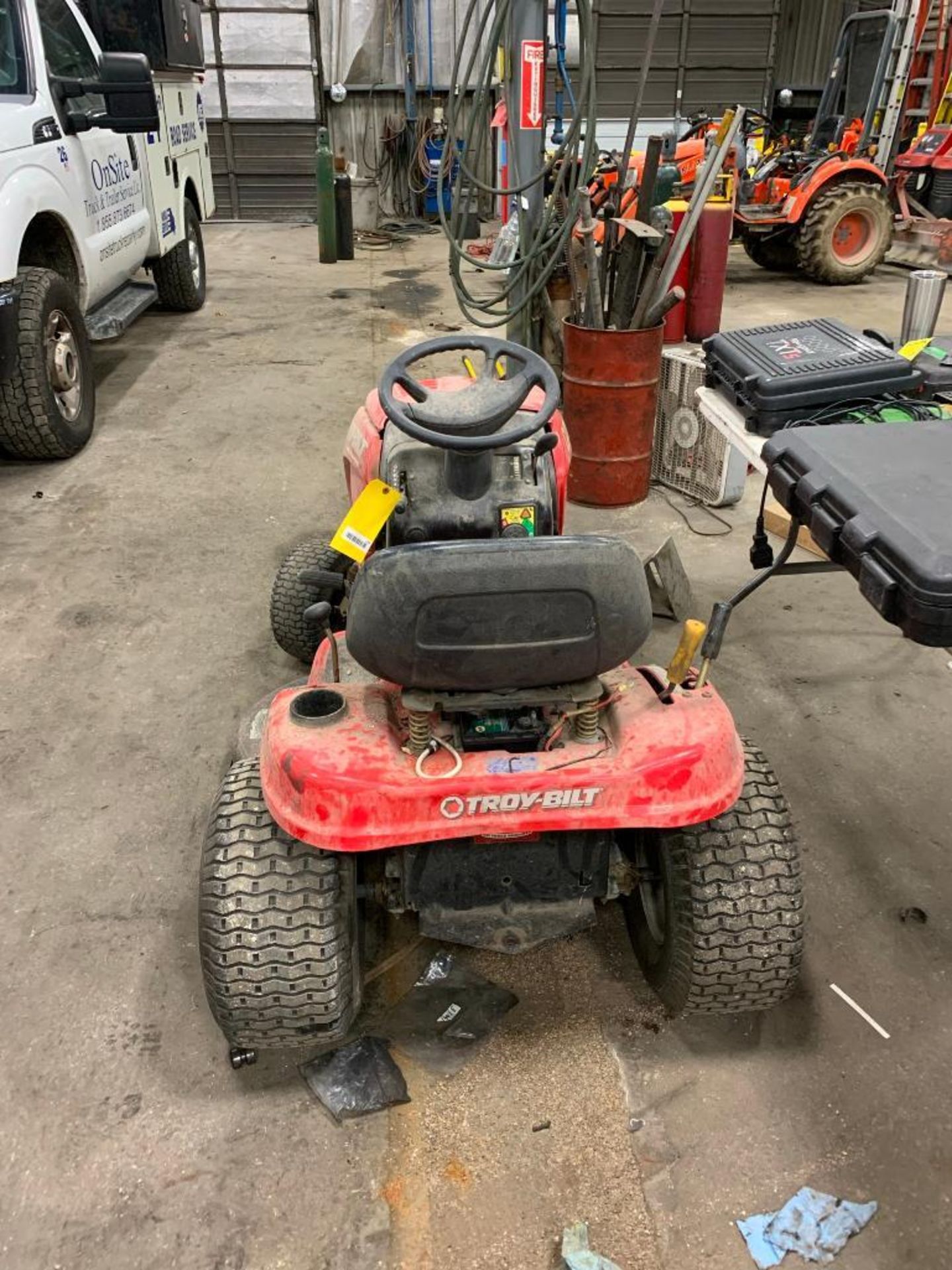 TROY-BILT PONY LAWN MOWER, 42'' CUT, 7-SPEED SHIFT ON THE GO, 17.5 HP - Image 2 of 4