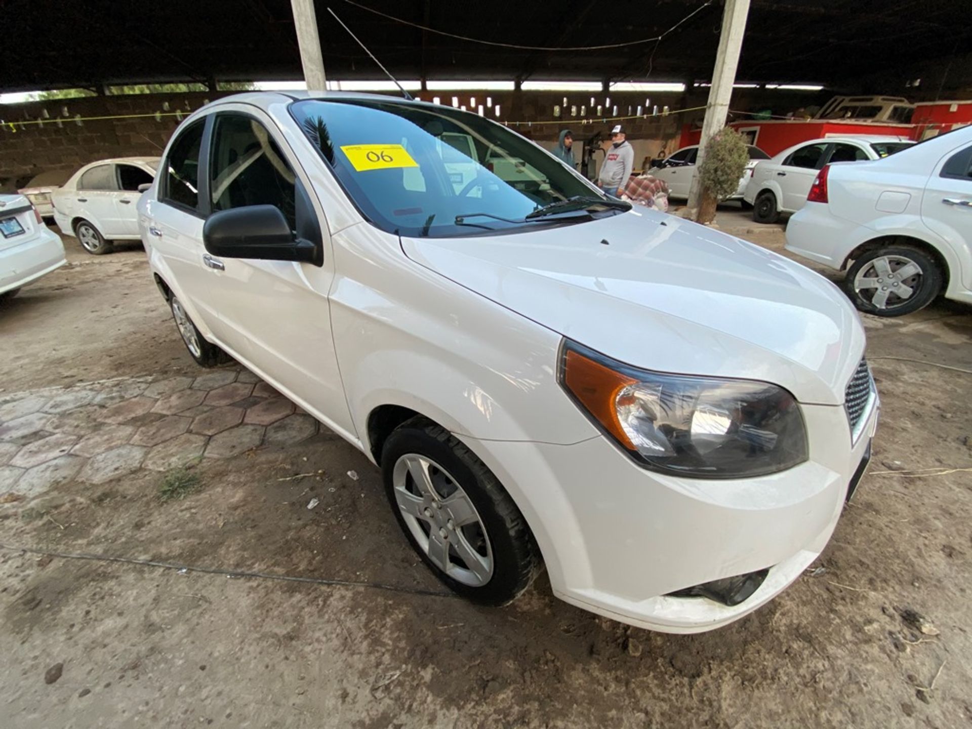 Vehículo marca Chevrolet tipo Aveo, modelo 2017, número de serie 3G1TB5CF8HL118308