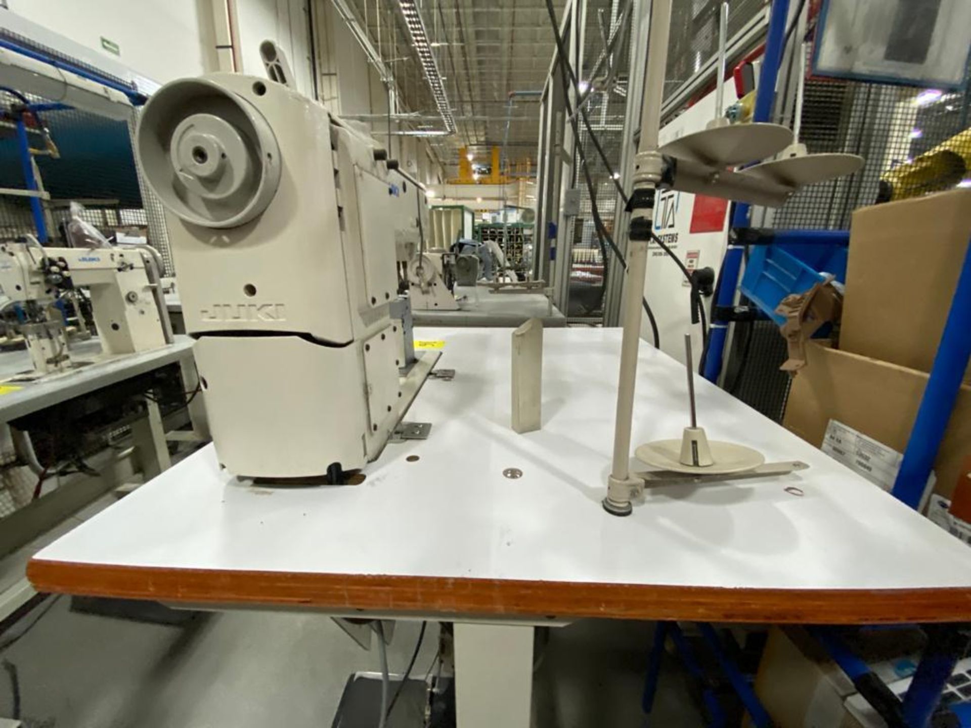 Juki Pole Sewing Machine of two needles, model PLC-2760-7 - Image 4 of 13