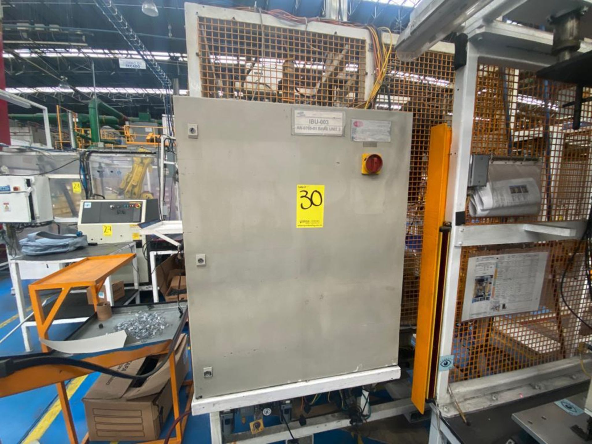 Ansa Semi-automatic cell for verification of parts in a square steel profile structure with mesh - Image 21 of 26