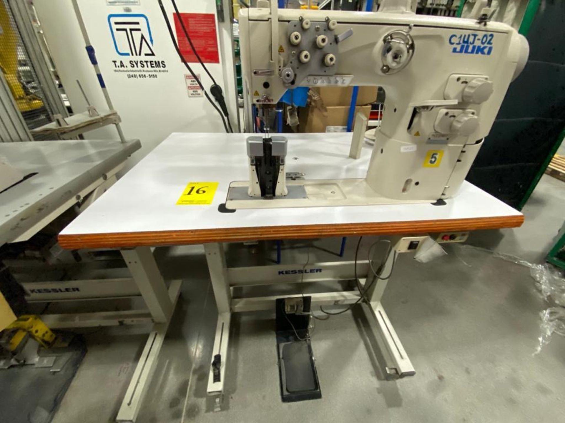 Juki Pole Sewing Machine of two needles, model PLC-2760-7 - Image 8 of 13