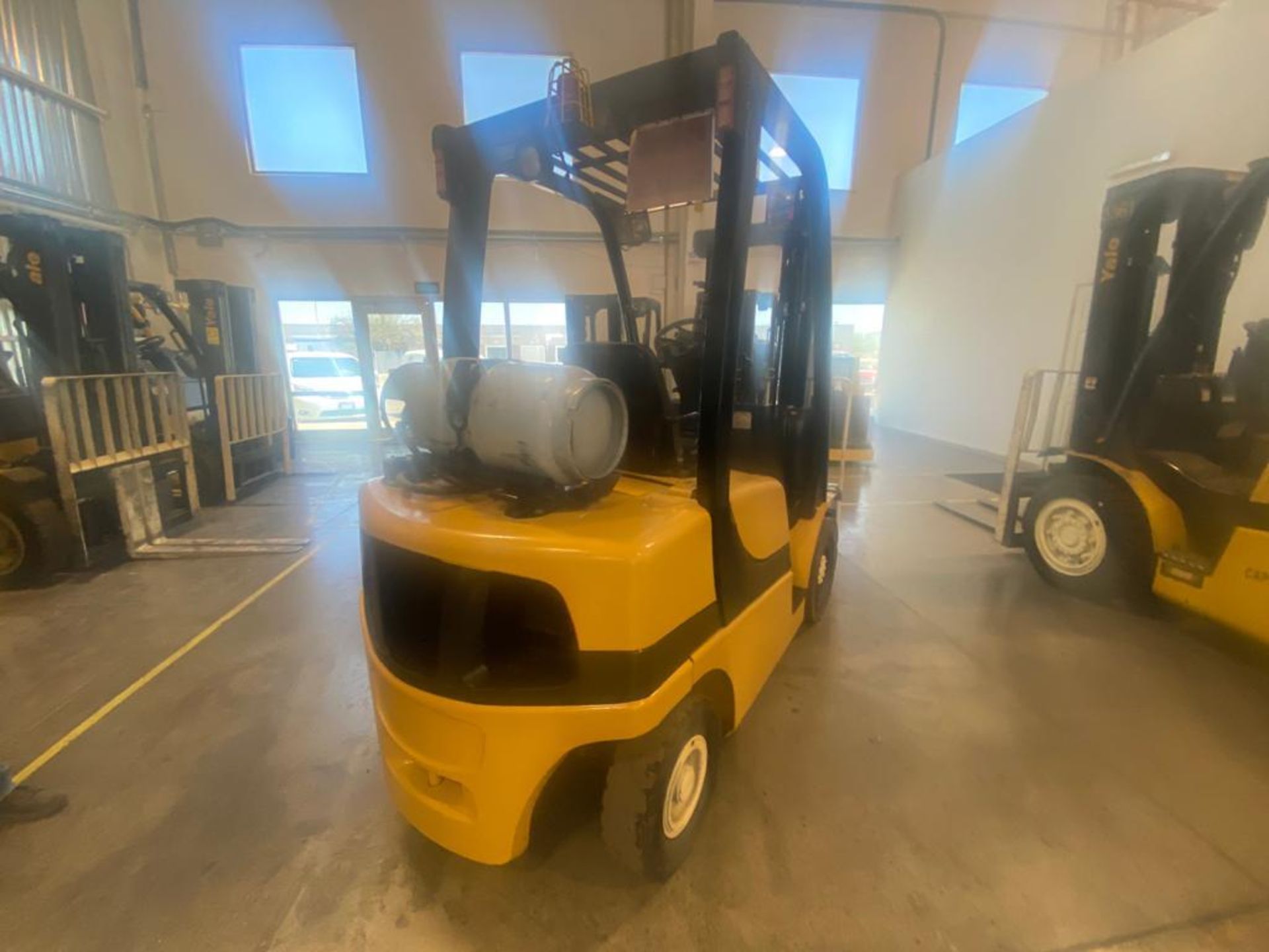 2014 YALE FORKLIFT, MODEL GLP050VXNVAE084, S/N C875V03244M - Image 5 of 30