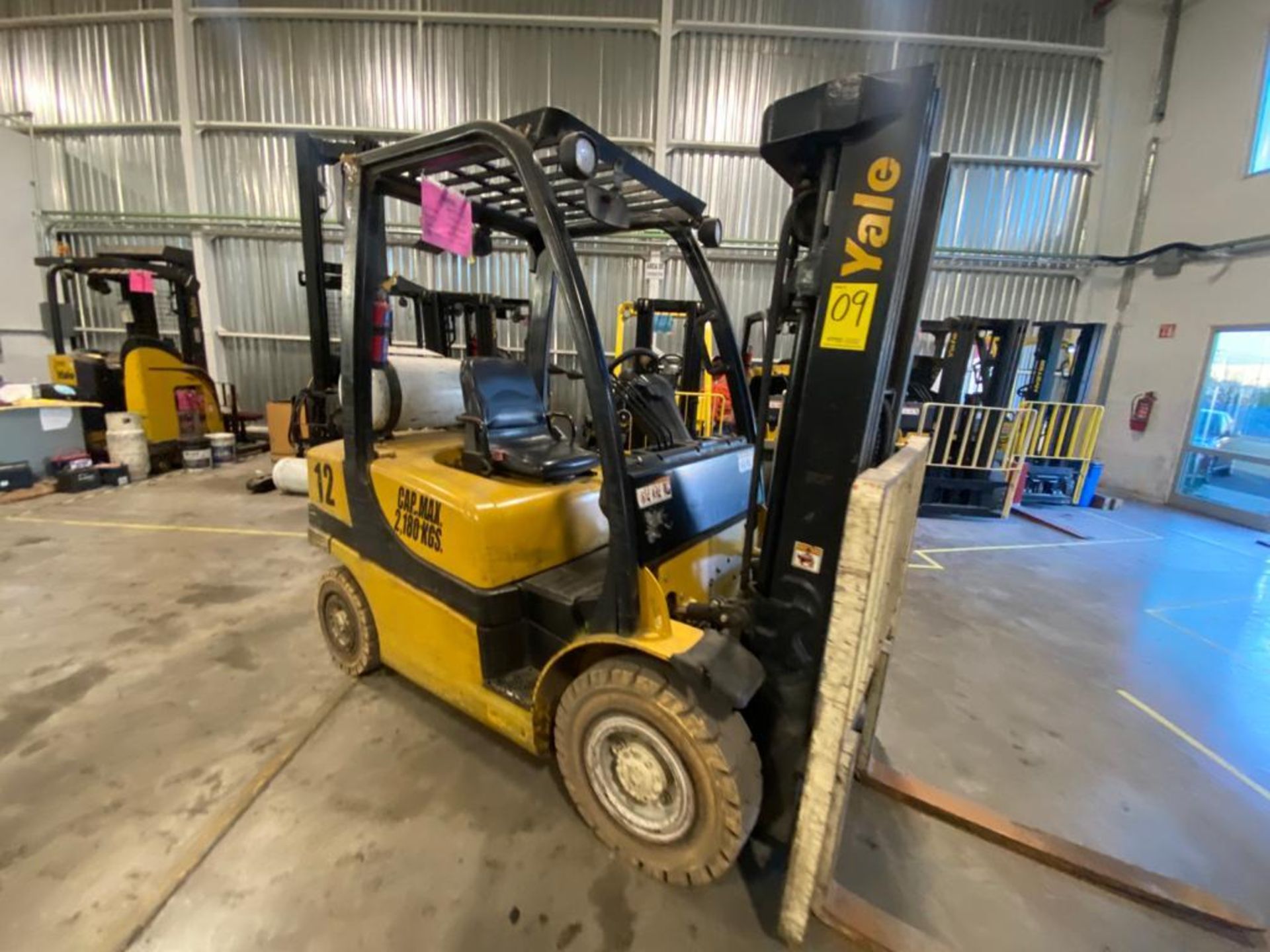 2014 YALE FORKLIFT, MODEL GP050VX, S/N B875V14817M - Image 9 of 24