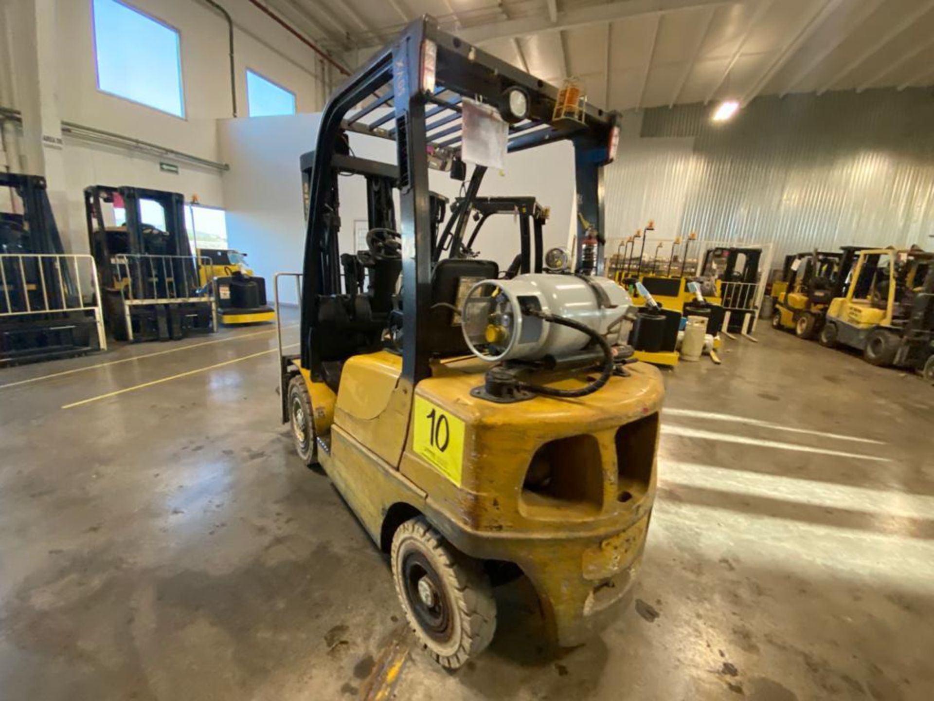 2013 YALE FORKLIFT, MODEL GP050VX, S/N B875V13259L - Image 4 of 24