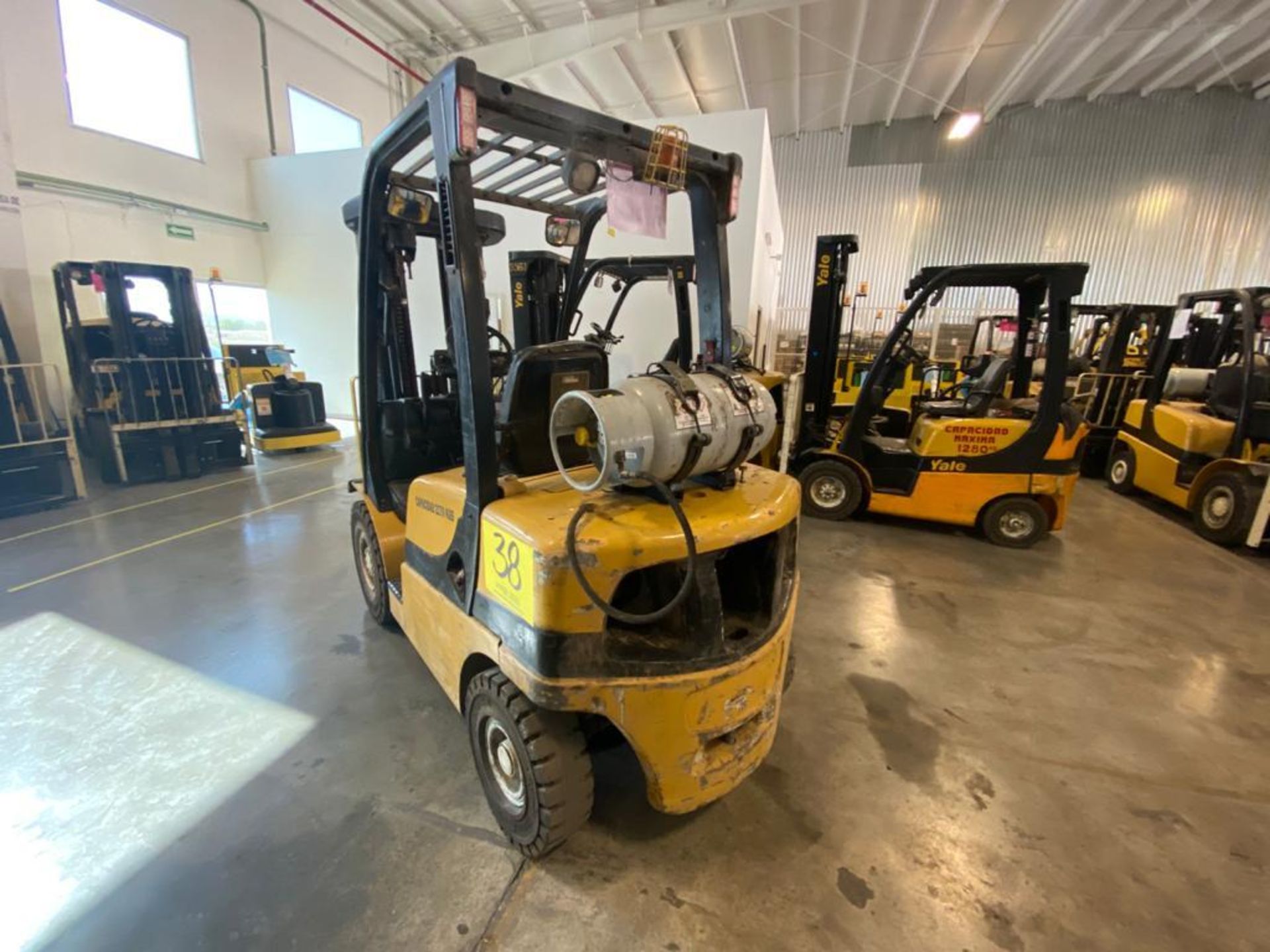 2014 YALE FORKLIFT, MODEL GP050VXNVAE084, S/N C875V02893M - Image 5 of 23