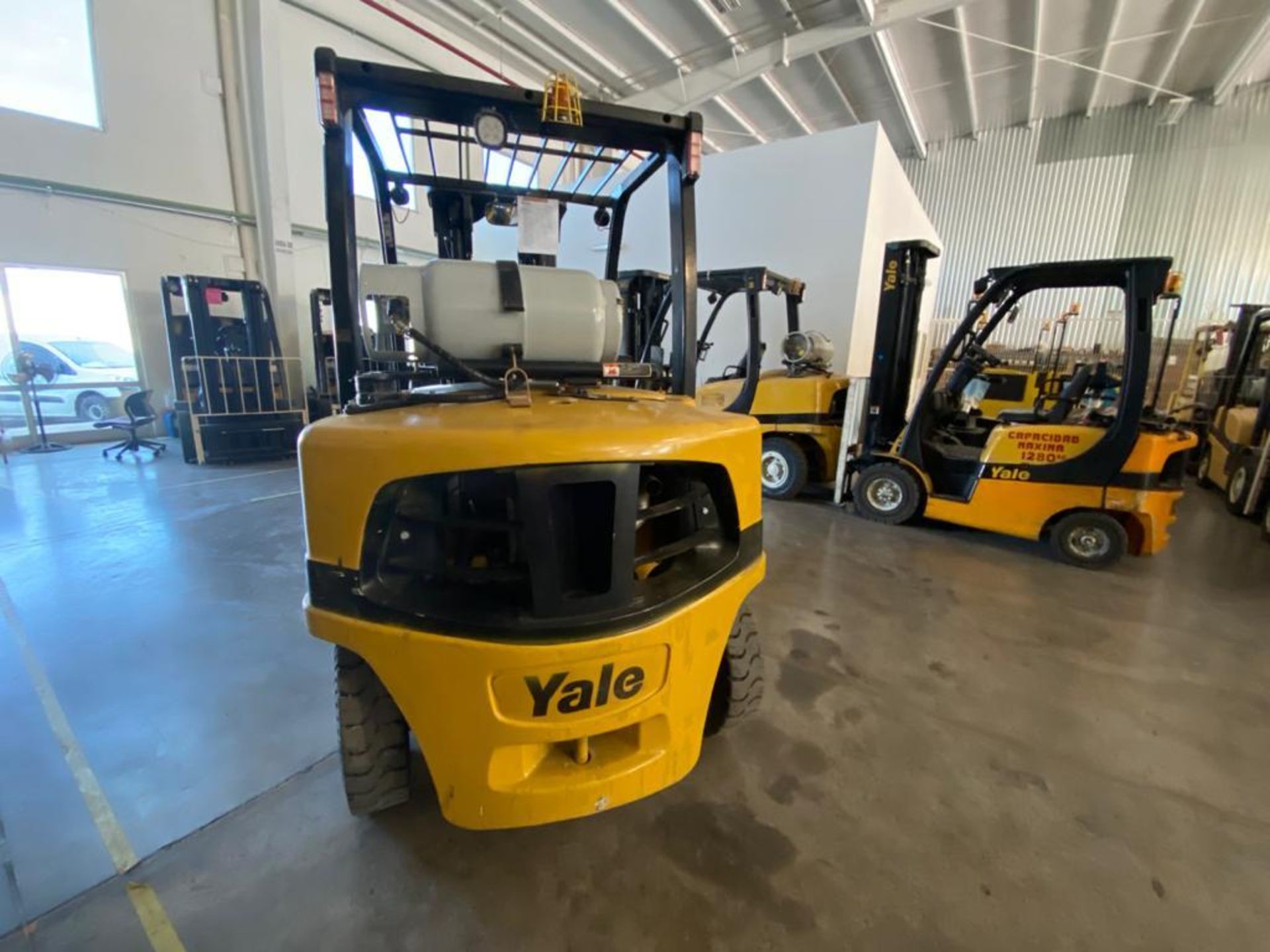 2015 YALE FORKLIFT, MODEL GP080VX, S/N J813V03368N - Image 3 of 21