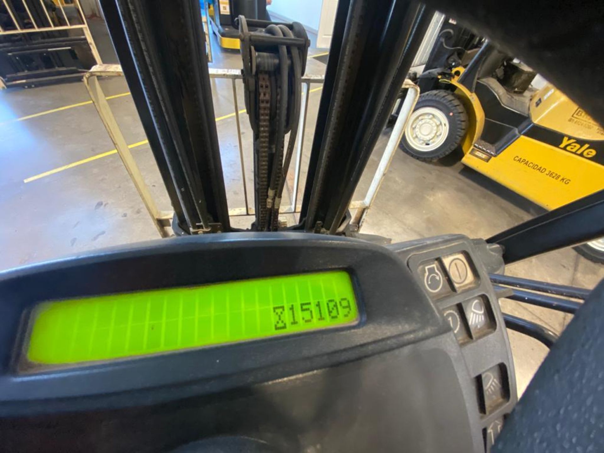 2014 YALE FORKLIFT, MODEL GP050VX, S/N B875V14865M - Image 21 of 26