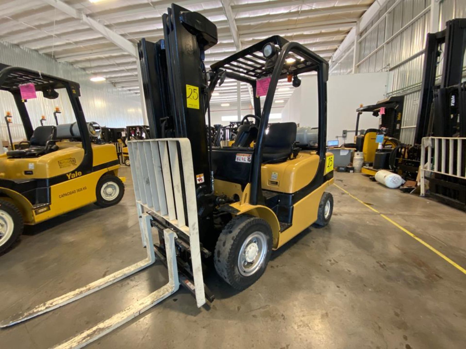 2014 YALE FORKLIFT, MODEL GLP050VXNVAE084, S/N C875V03247M - Image 3 of 25