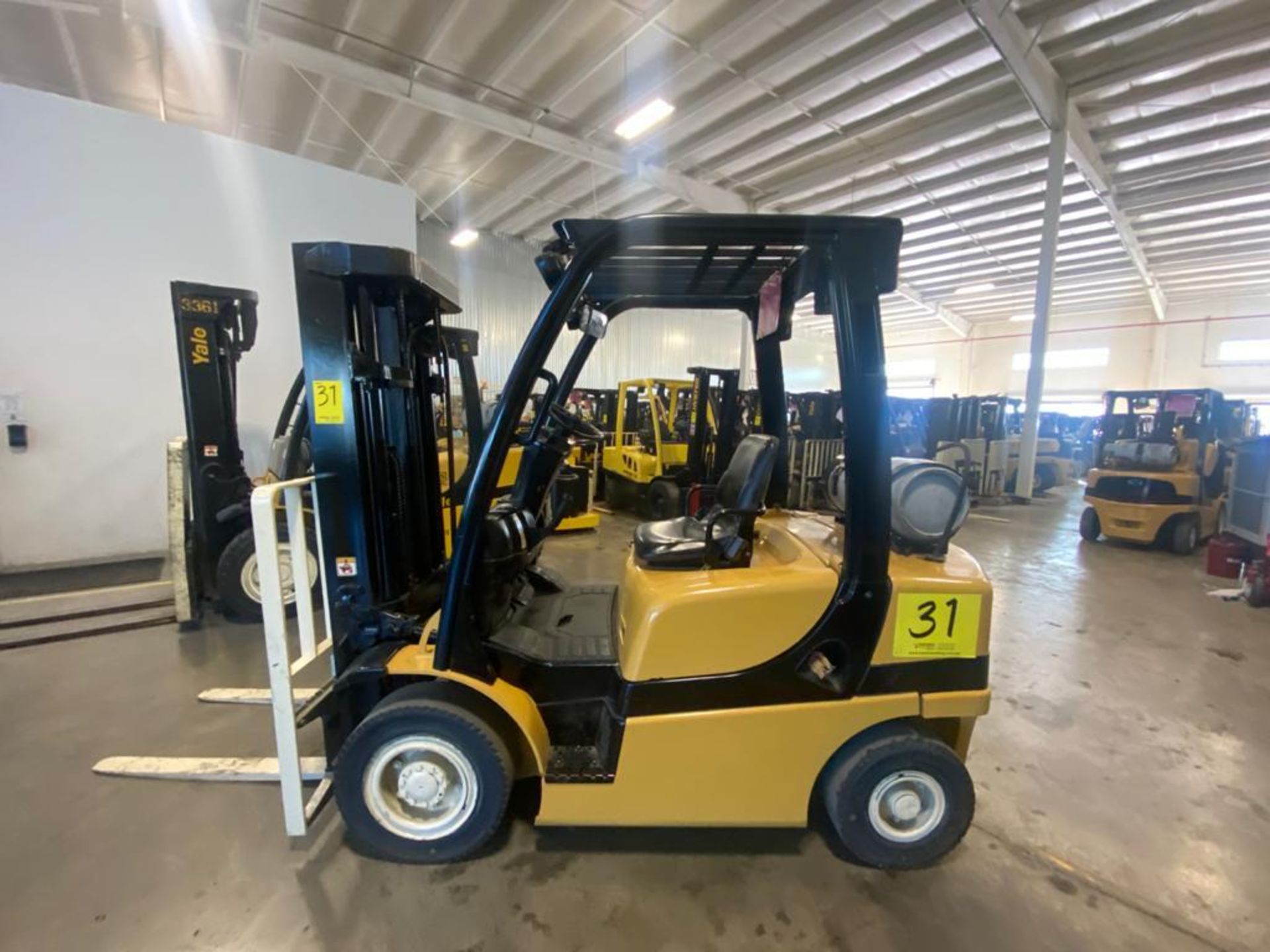 2014 YALE FORKLIFT, MODEL GP050VXNVAE084, S/N C875V02891M - Image 3 of 27